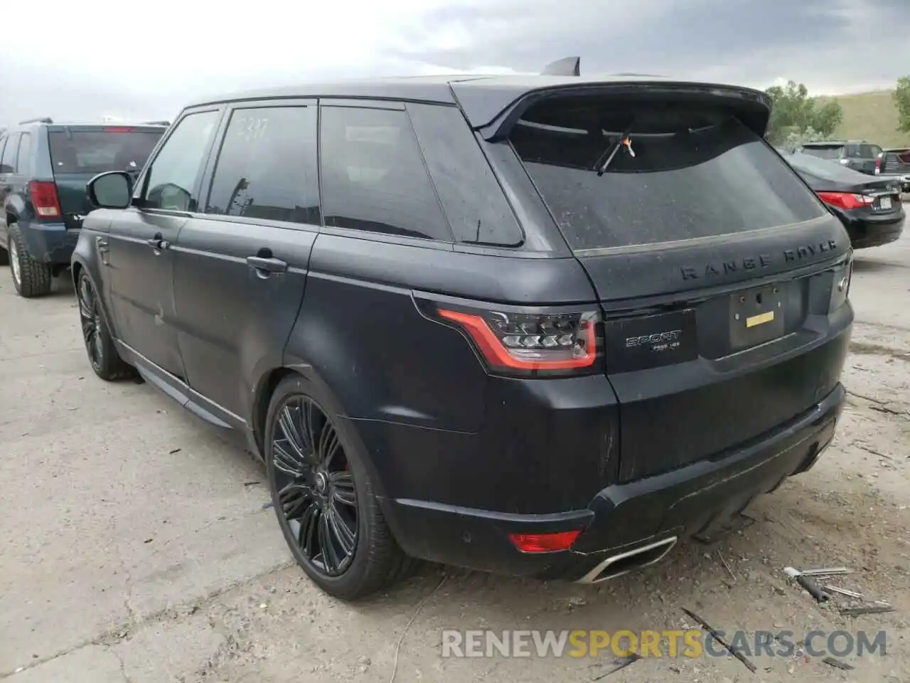 3 Photograph of a damaged car SALWR2SE9LA735975 LAND ROVER RANGEROVER 2020