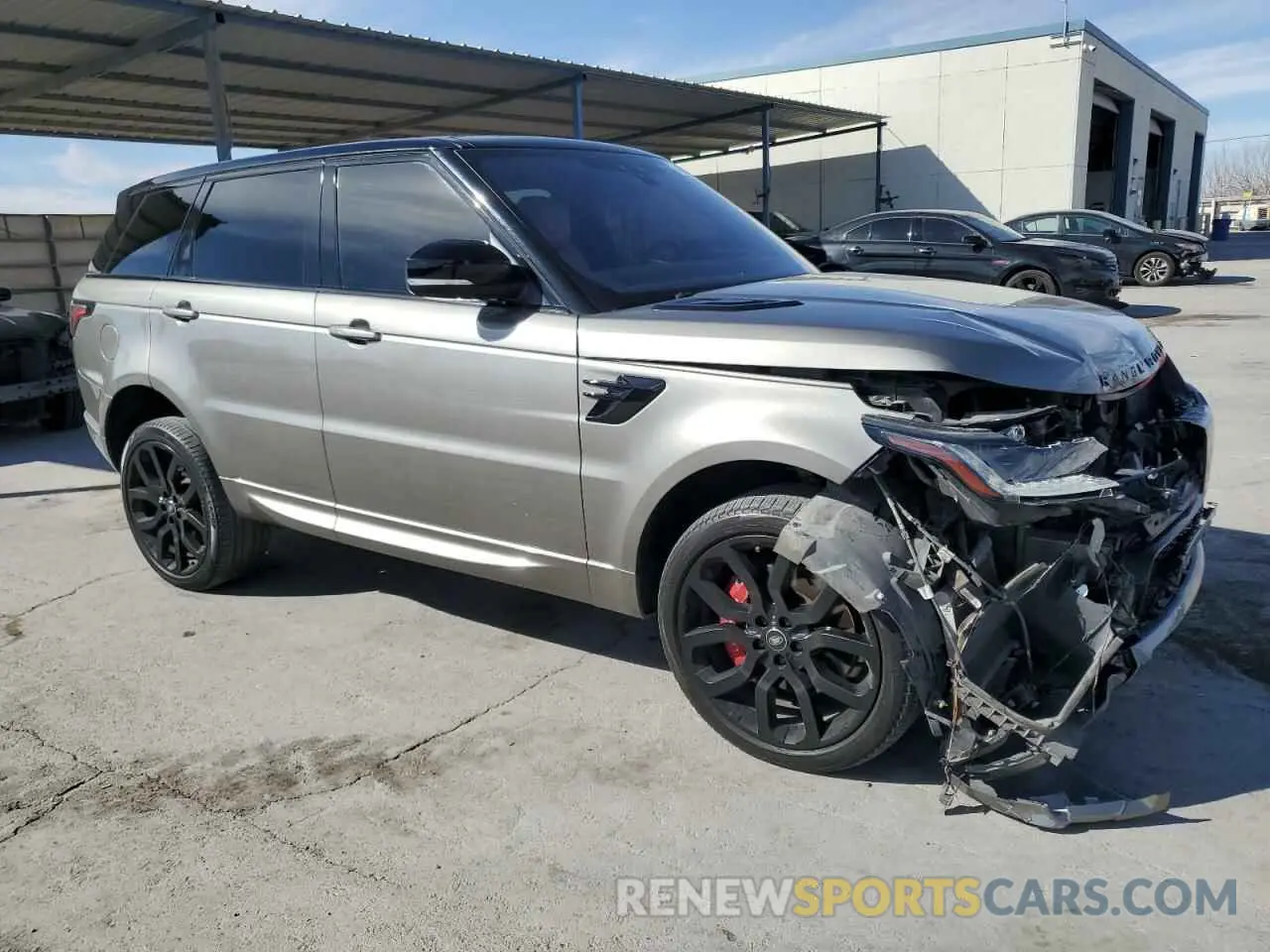 4 Photograph of a damaged car SALWR2SE9LA742523 LAND ROVER RANGEROVER 2020