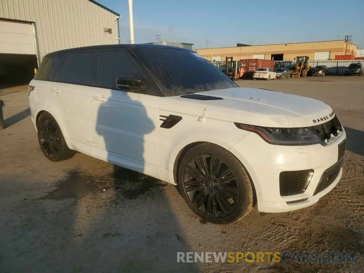 4 Photograph of a damaged car SALWR2SEXLA709854 LAND ROVER RANGEROVER 2020