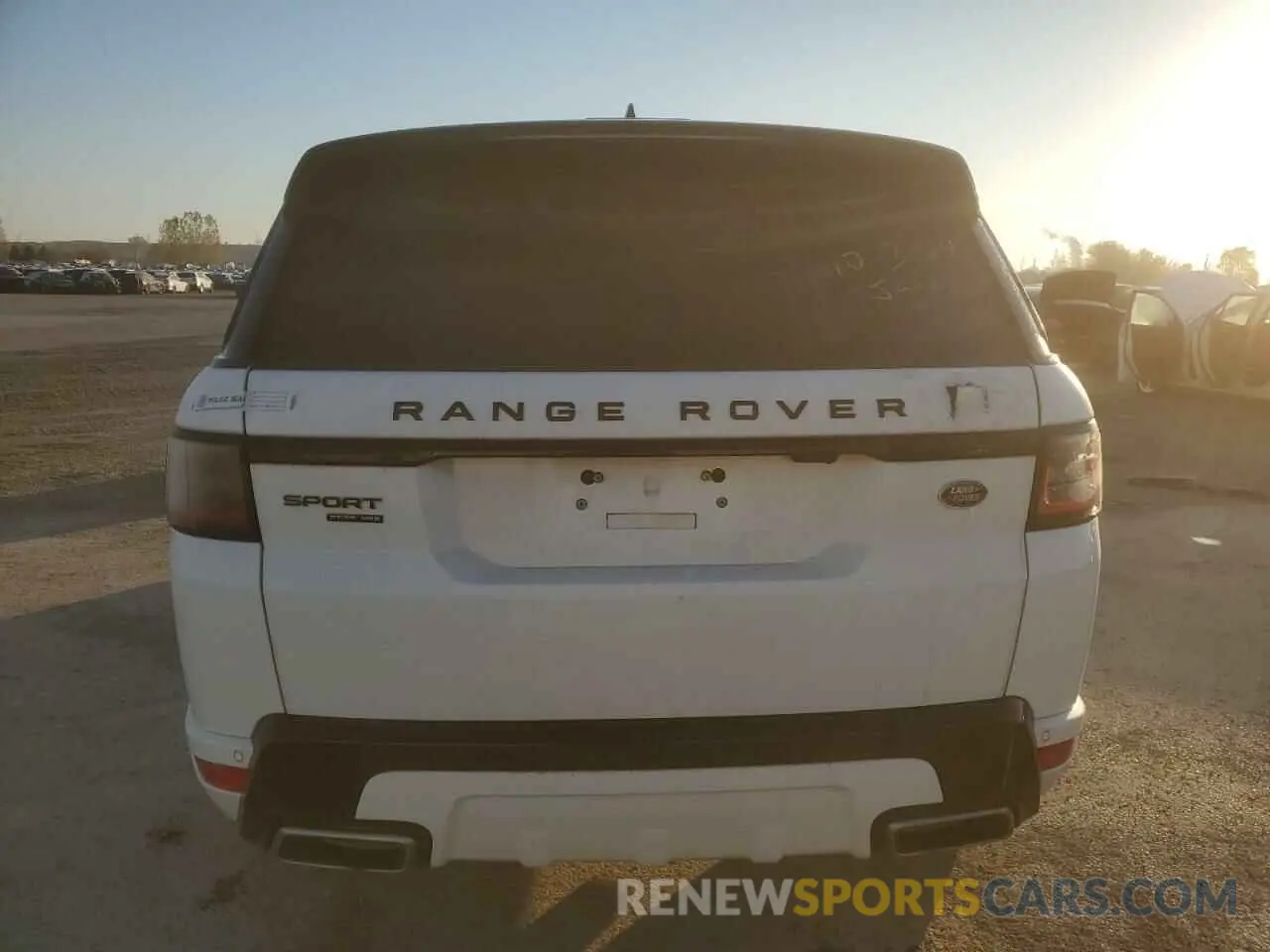 6 Photograph of a damaged car SALWR2SEXLA709854 LAND ROVER RANGEROVER 2020