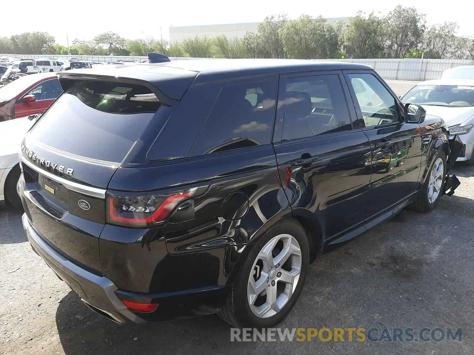 4 Photograph of a damaged car SALWR2SU0LA895282 LAND ROVER RANGEROVER 2020