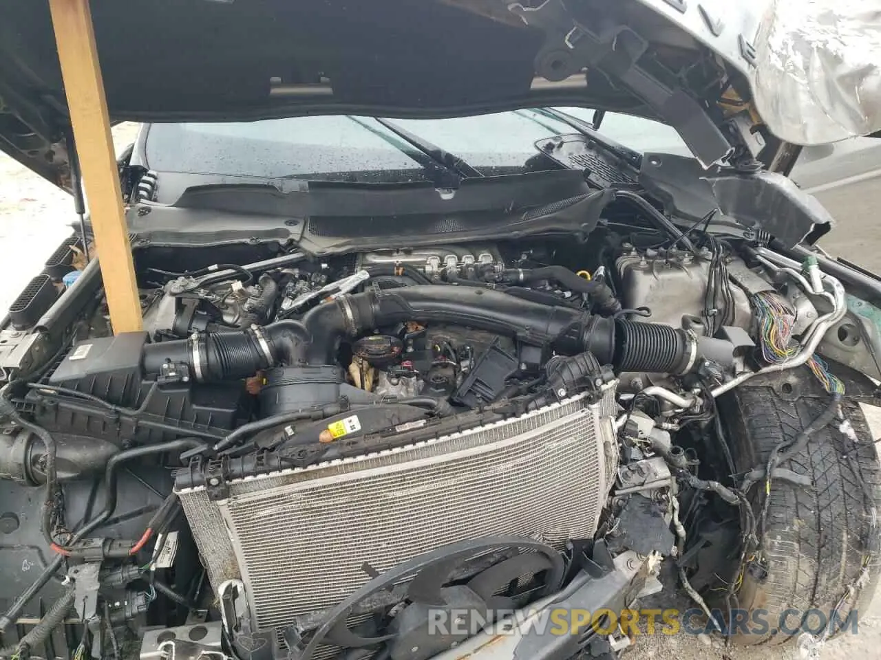 12 Photograph of a damaged car SALWR2SU4LA728567 LAND ROVER RANGEROVER 2020