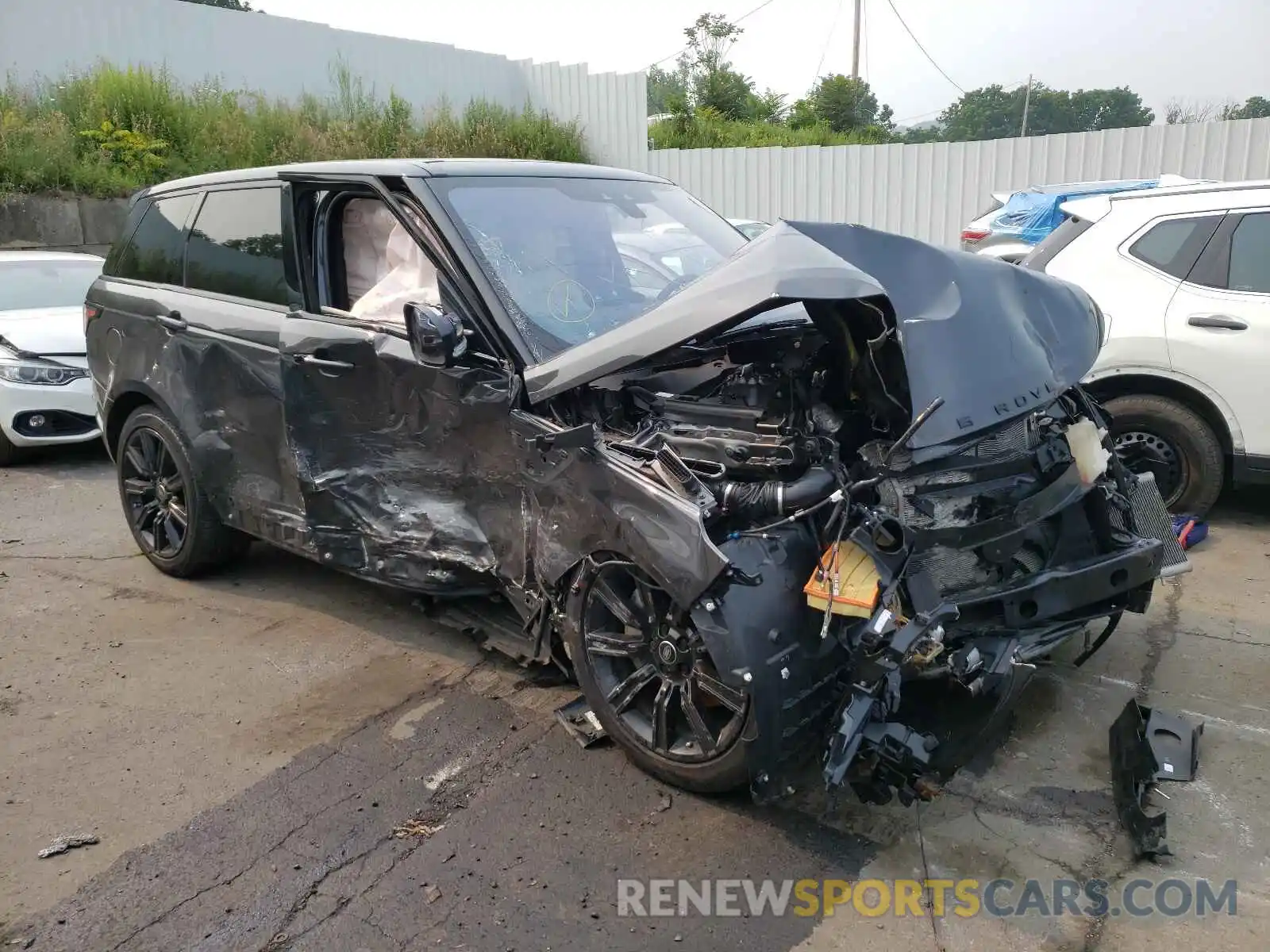 9 Photograph of a damaged car SALWR2SU7LA894582 LAND ROVER RANGEROVER 2020