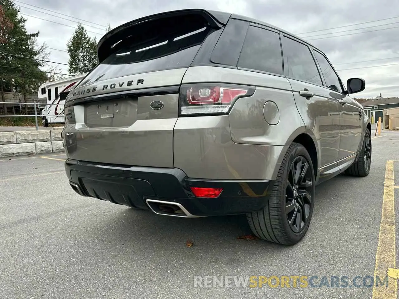 3 Photograph of a damaged car SALWR2SU8LA701890 LAND ROVER RANGEROVER 2020