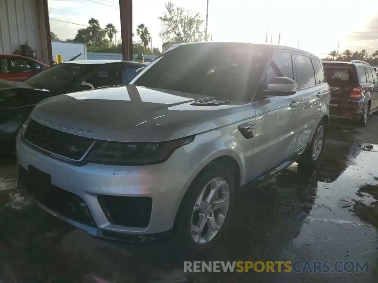 2 Photograph of a damaged car SALWR2SU9LA705267 LAND ROVER RANGEROVER 2020