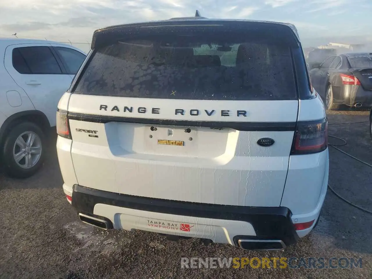 6 Photograph of a damaged car SALWS2RU7LA712793 LAND ROVER RANGEROVER 2020