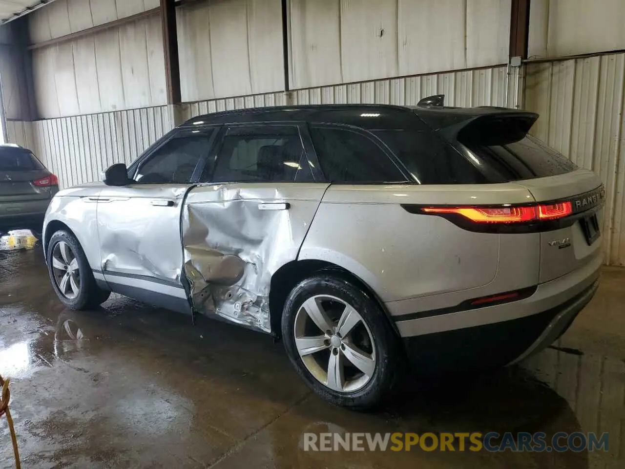2 Photograph of a damaged car SALYB2EX1LA280789 LAND ROVER RANGEROVER 2020