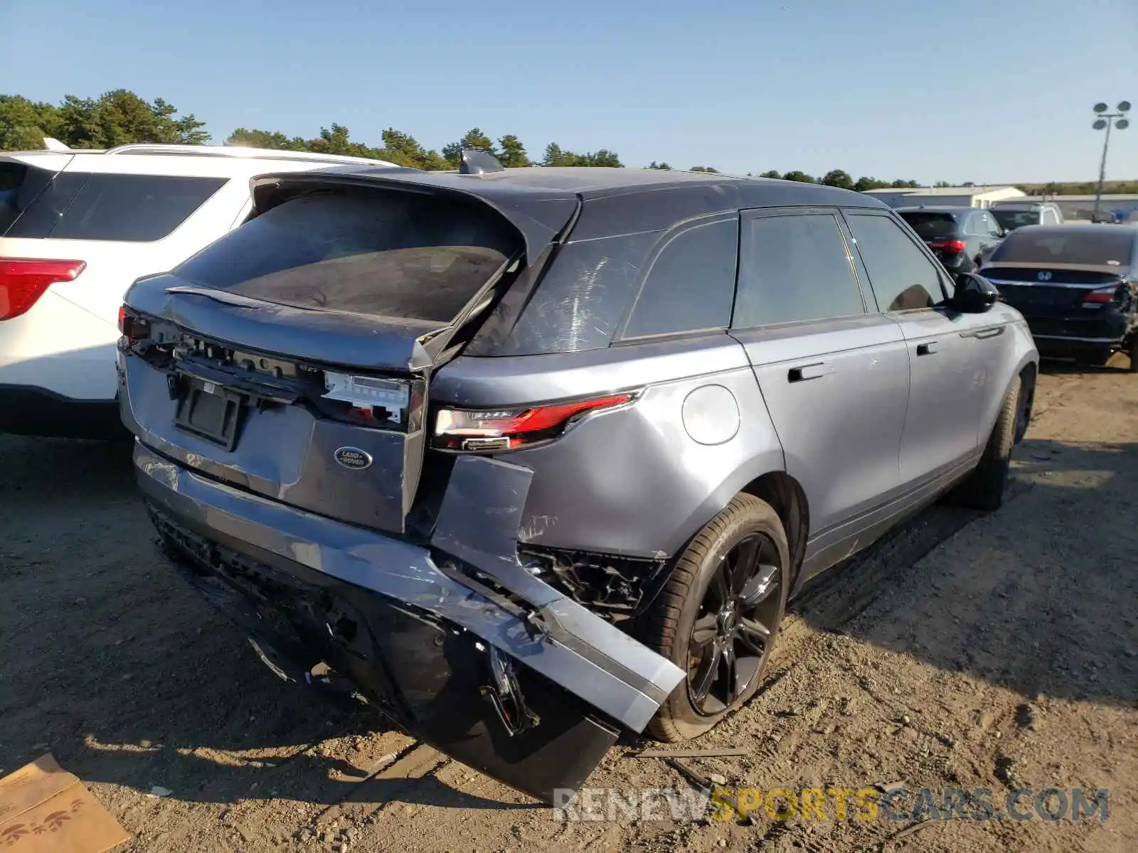 4 Photograph of a damaged car SALYB2EX4LA294797 LAND ROVER RANGEROVER 2020