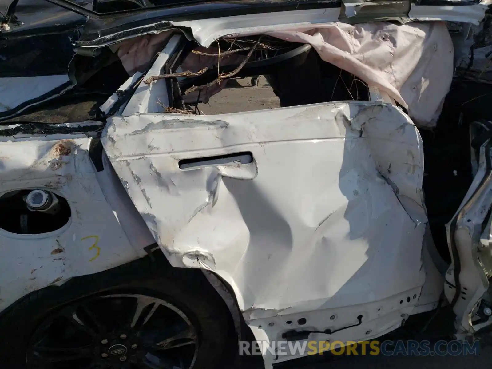 6 Photograph of a damaged car SALYB2EX5LA285767 LAND ROVER RANGEROVER 2020