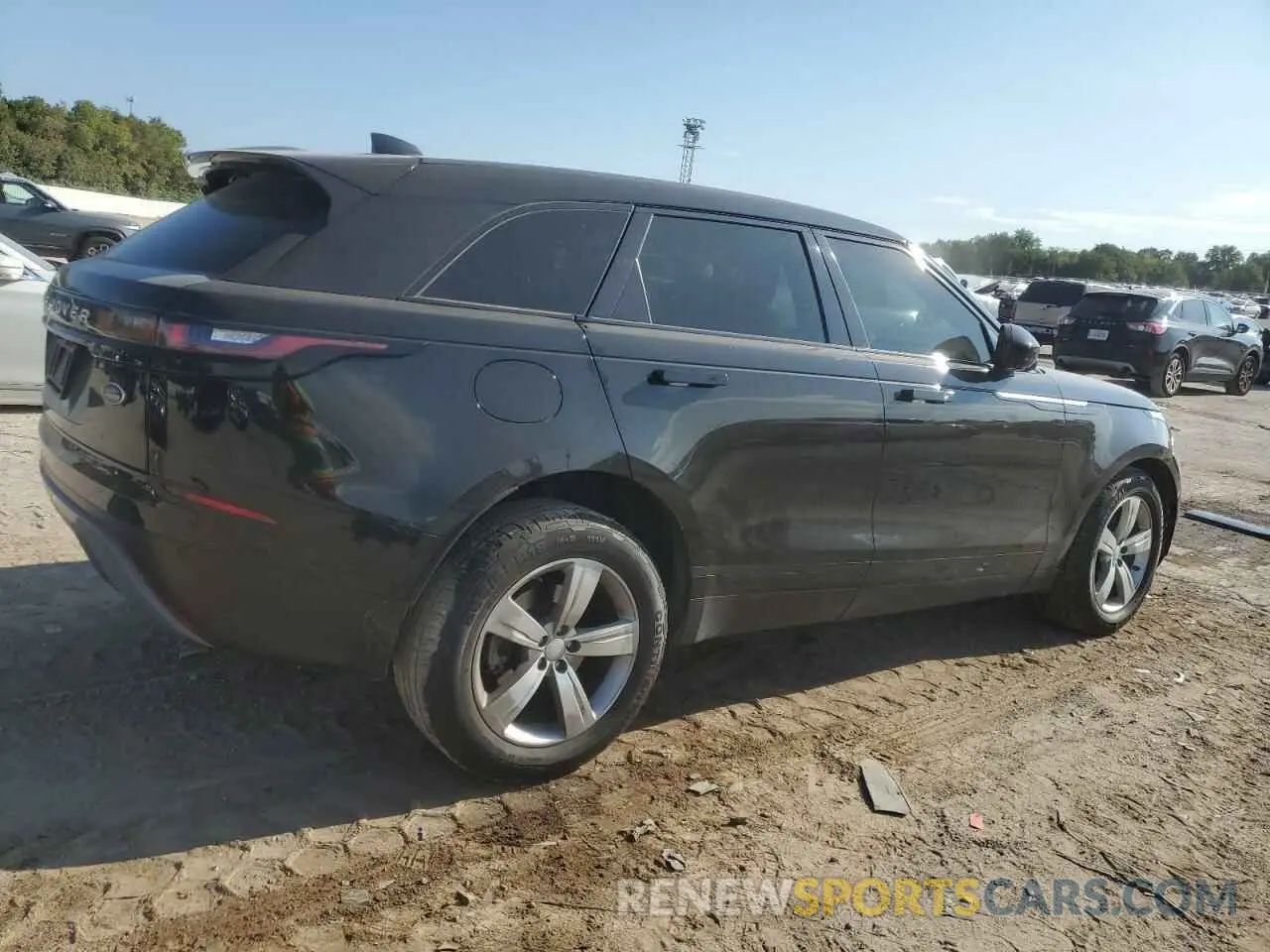 3 Photograph of a damaged car SALYB2EX6LA248260 LAND ROVER RANGEROVER 2020