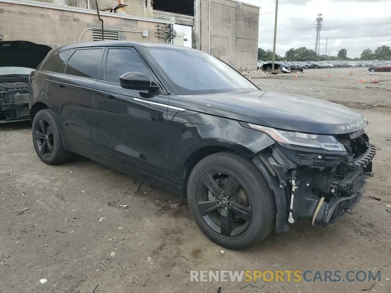 4 Photograph of a damaged car SALYB2EX7LA243813 LAND ROVER RANGEROVER 2020