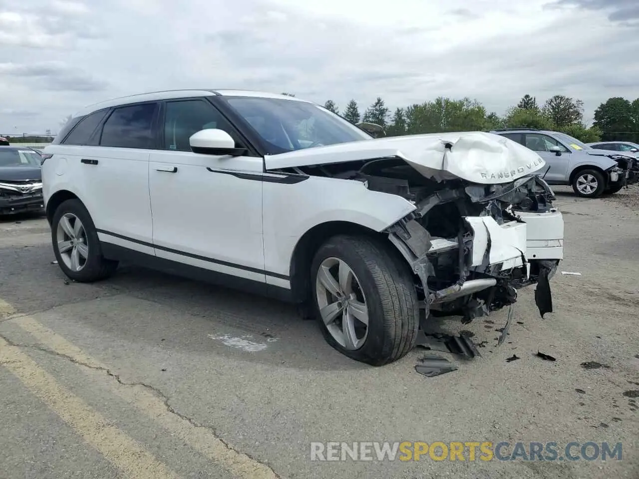 4 Photograph of a damaged car SALYB2EX9LA259026 LAND ROVER RANGEROVER 2020