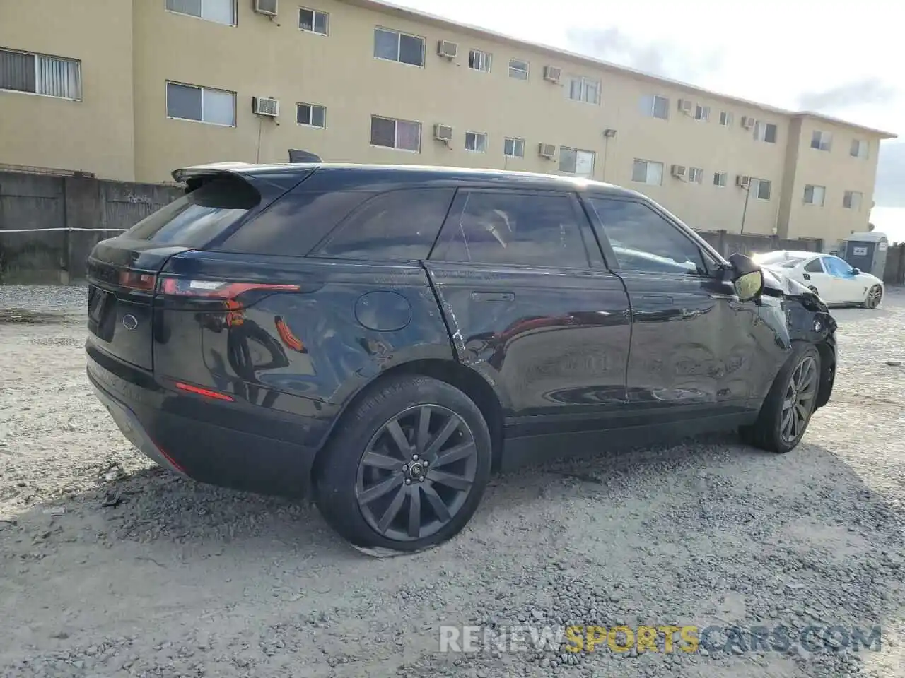 3 Photograph of a damaged car SALYB2EXXLA242266 LAND ROVER RANGEROVER 2020