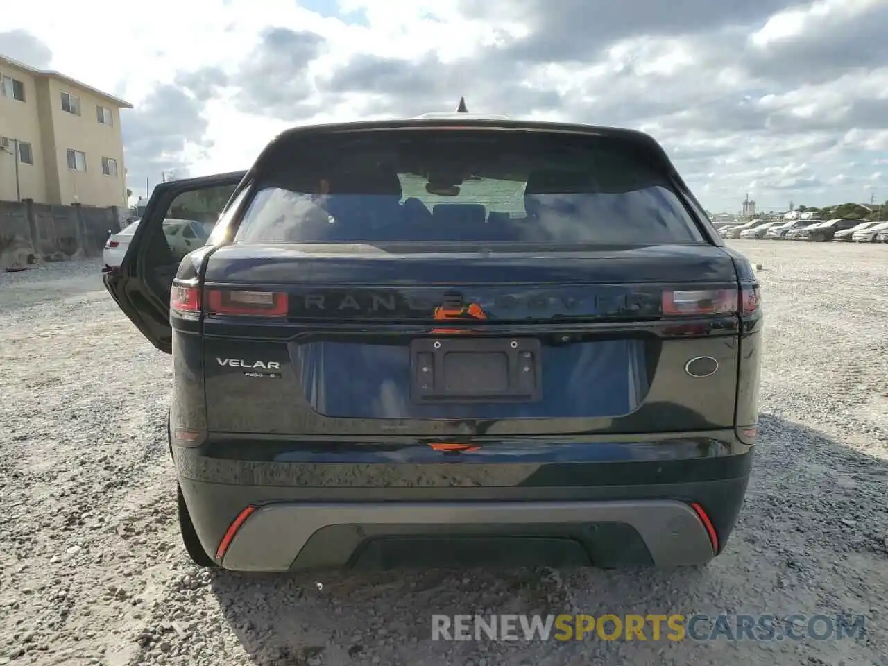 6 Photograph of a damaged car SALYB2EXXLA242266 LAND ROVER RANGEROVER 2020