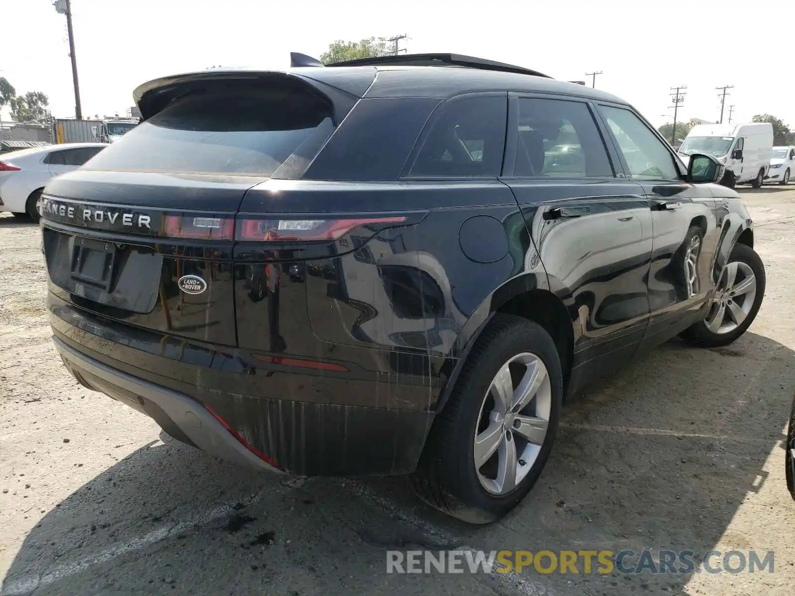 4 Photograph of a damaged car SALYB2EXXLA266745 LAND ROVER RANGEROVER 2020