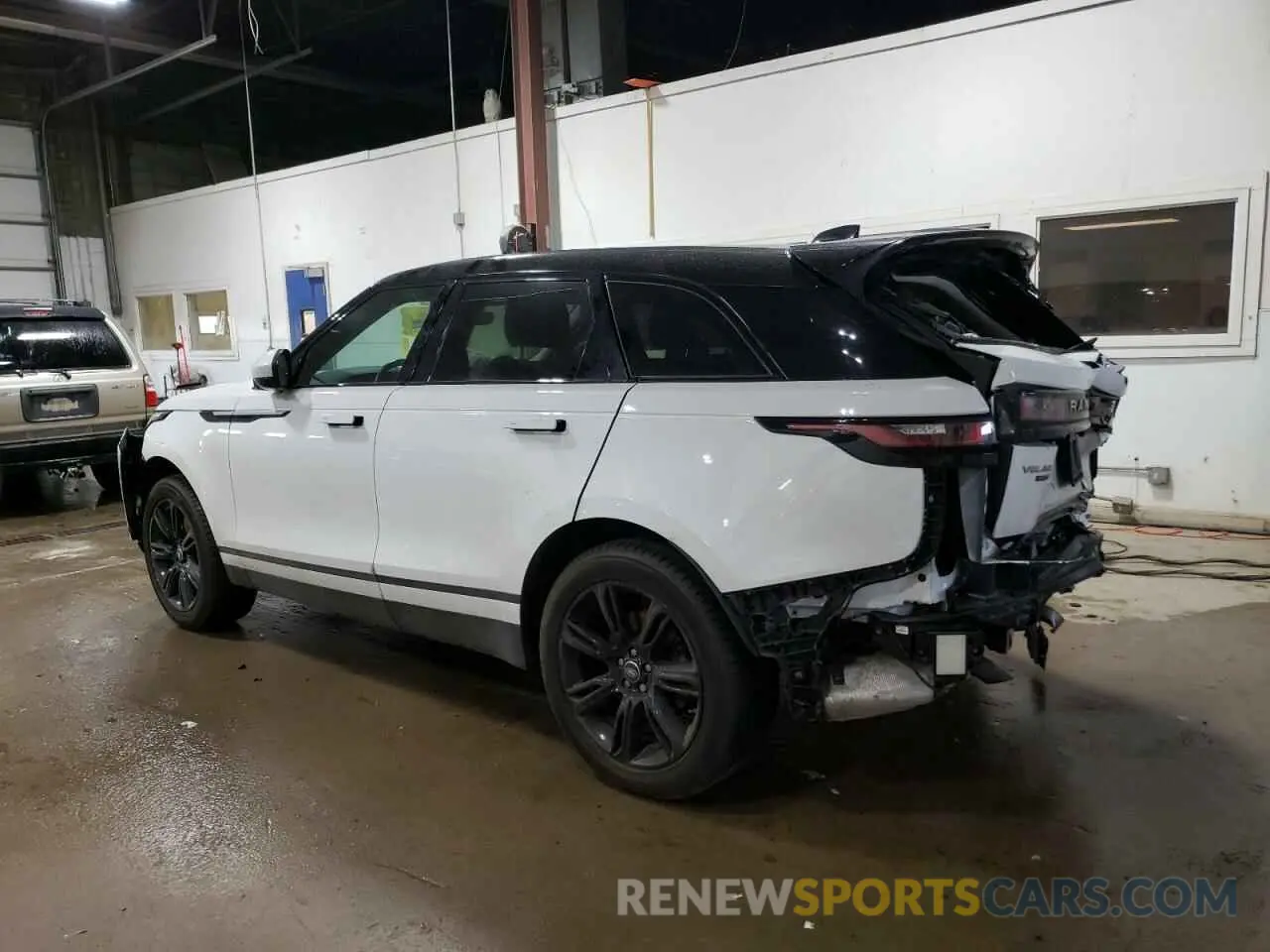 2 Photograph of a damaged car SALYB2FV0LA253967 LAND ROVER RANGEROVER 2020