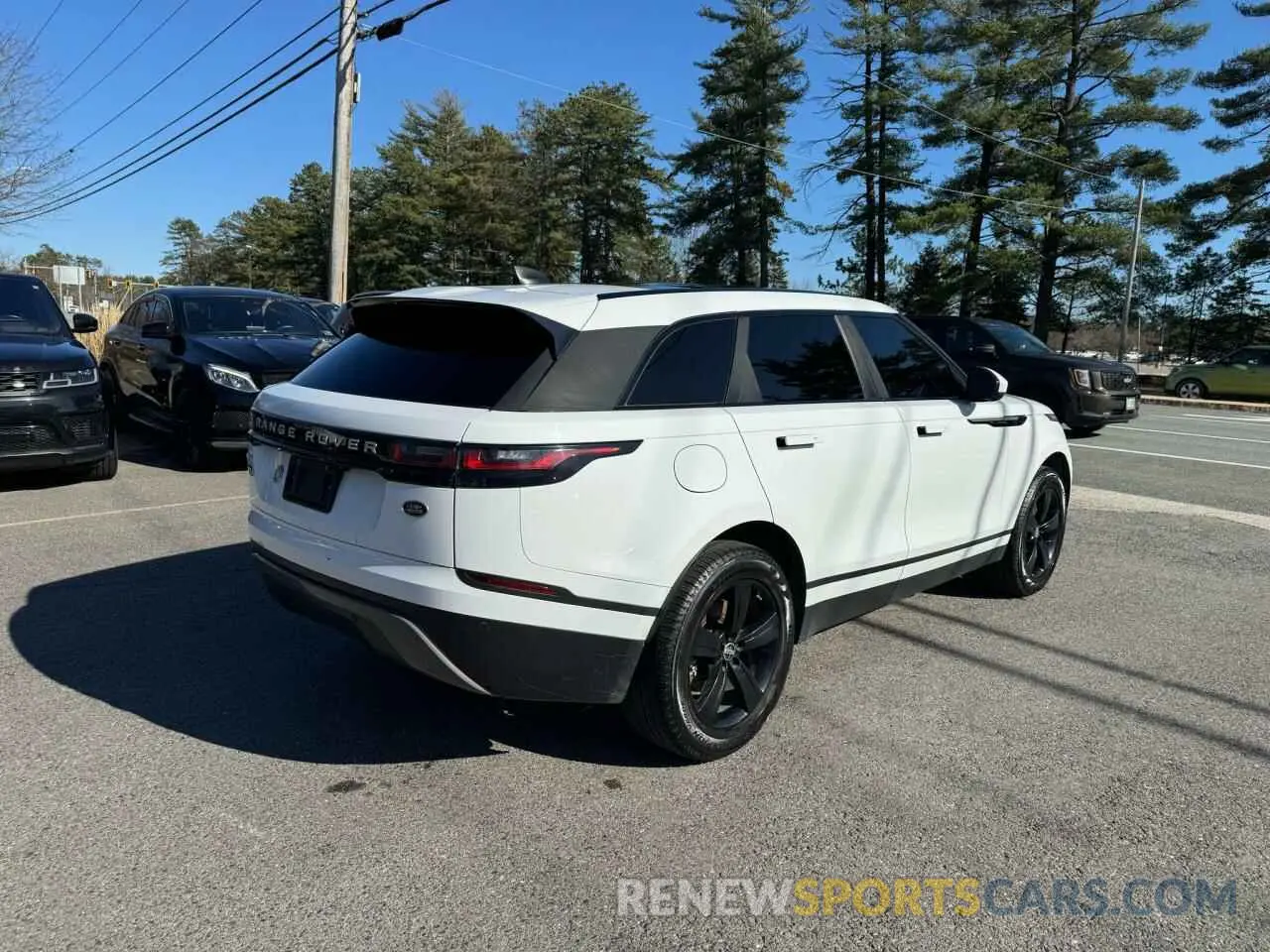 3 Photograph of a damaged car SALYB2FV0LA257954 LAND ROVER RANGEROVER 2020