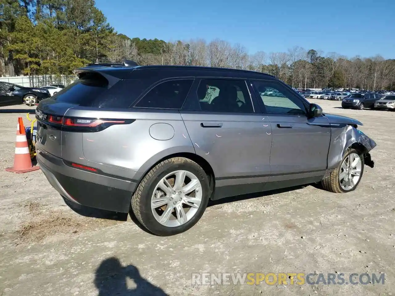 3 Photograph of a damaged car SALYB2FVXLA245116 LAND ROVER RANGEROVER 2020