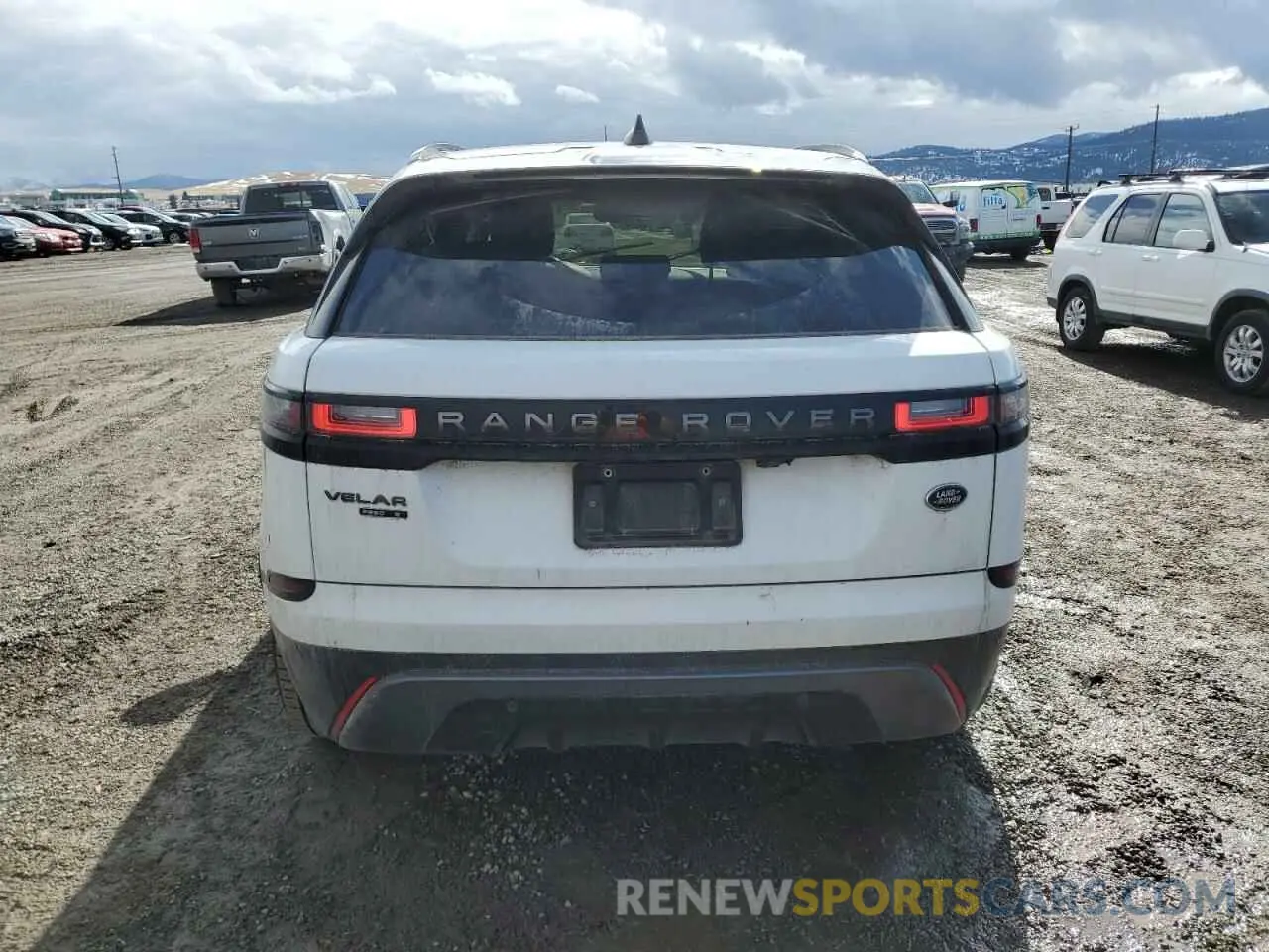 6 Photograph of a damaged car SALYK2EX0LA260663 LAND ROVER RANGEROVER 2020