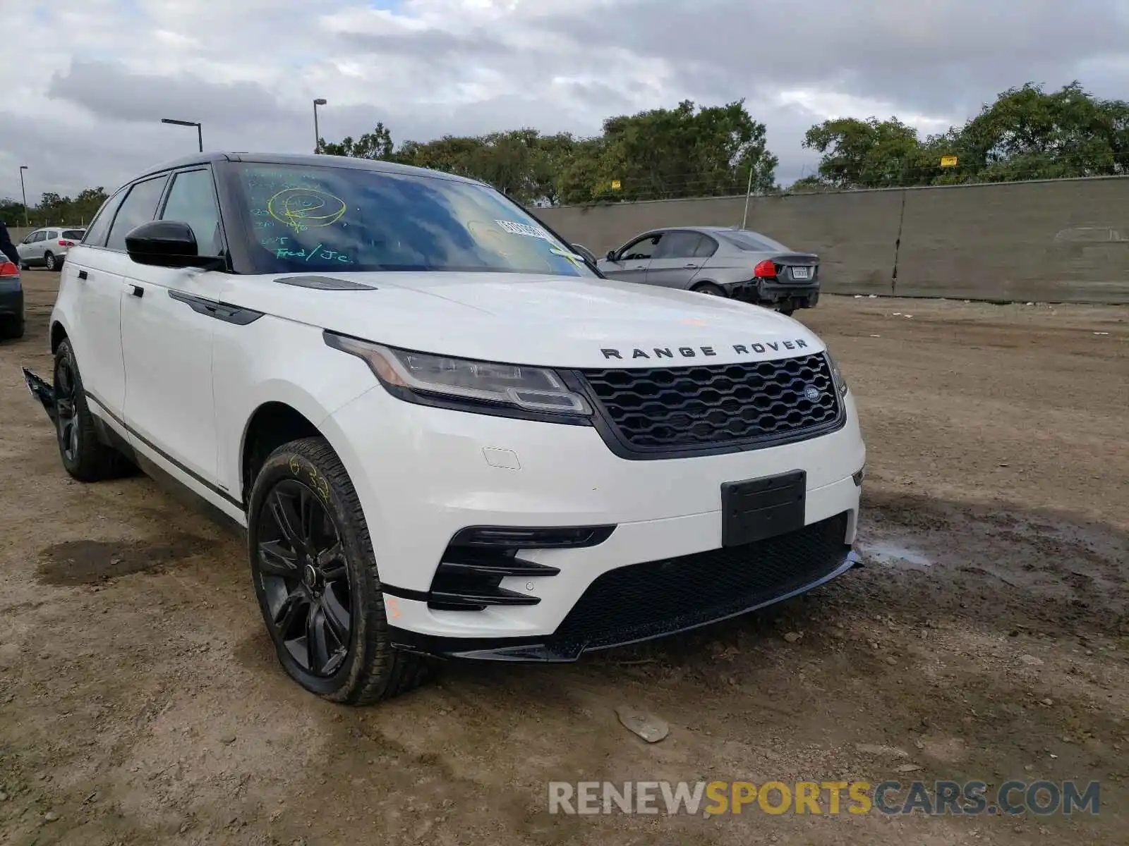 1 Photograph of a damaged car SALYK2EX3LA262052 LAND ROVER RANGEROVER 2020