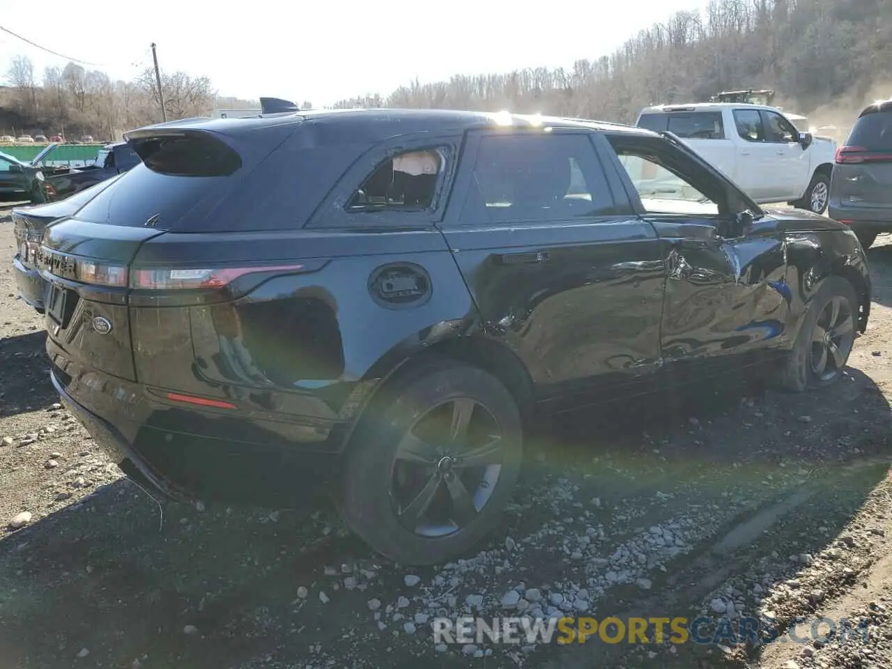 3 Photograph of a damaged car SALYK2EX4LA242537 LAND ROVER RANGEROVER 2020