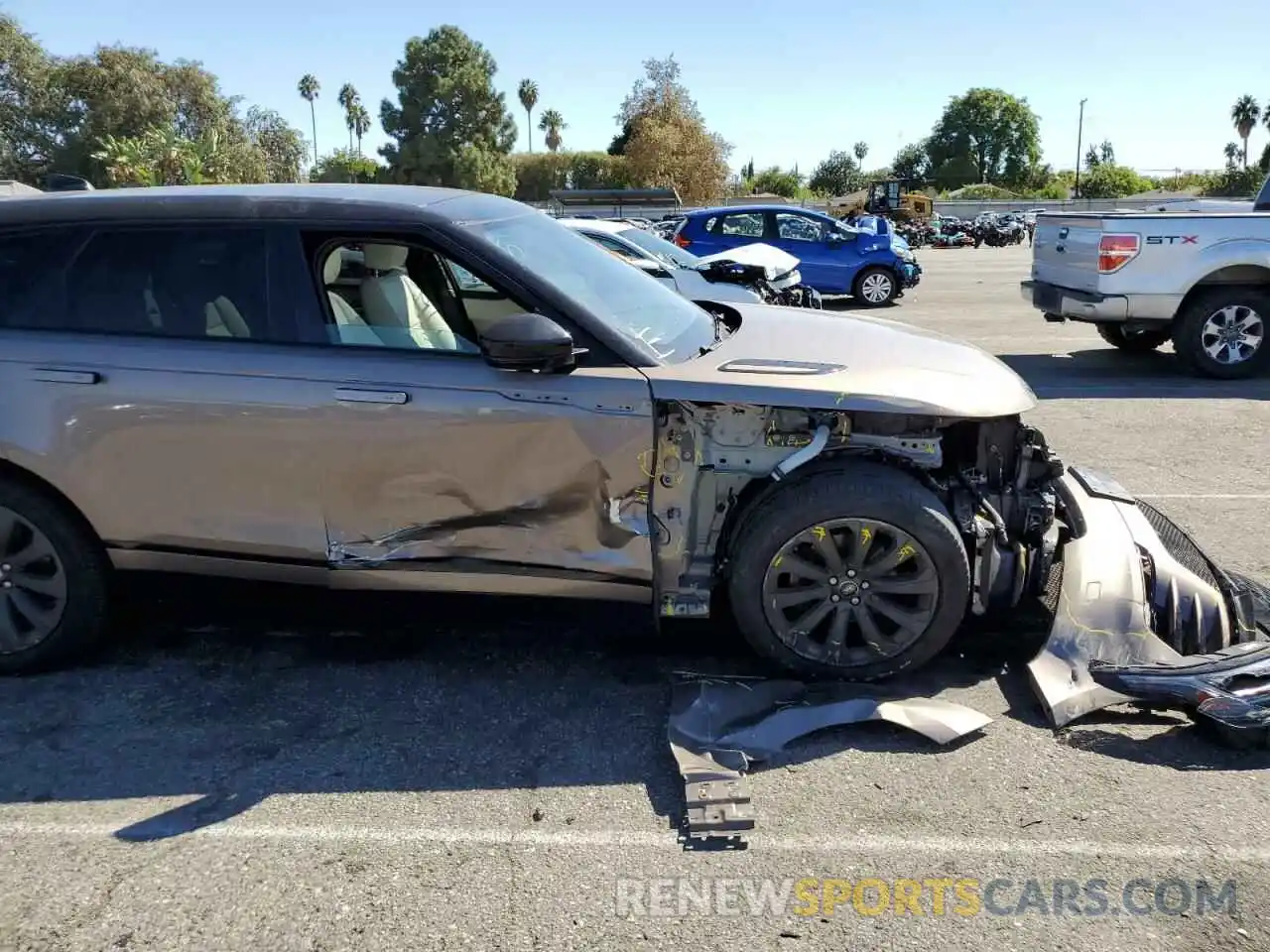 9 Photograph of a damaged car SALYK2EX4LA257331 LAND ROVER RANGEROVER 2020