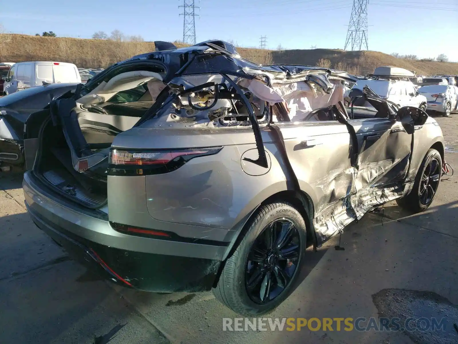 4 Photograph of a damaged car SALYK2EX4LA273190 LAND ROVER RANGEROVER 2020