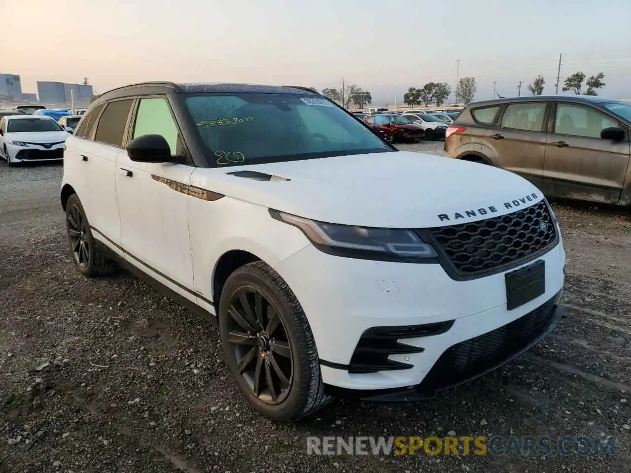 1 Photograph of a damaged car SALYK2EX4LA296288 LAND ROVER RANGEROVER 2020