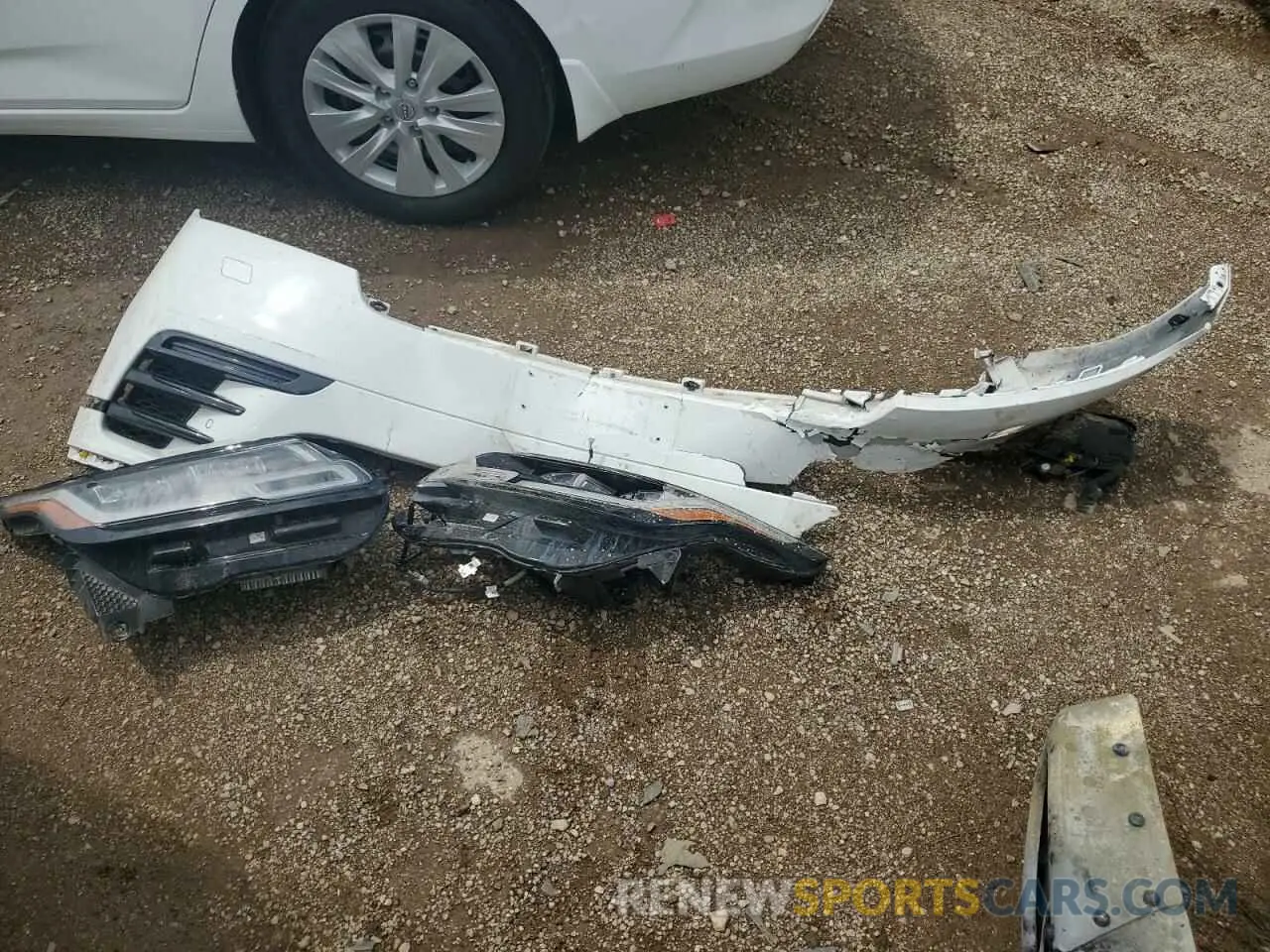 12 Photograph of a damaged car SALYK2EX7LA272664 LAND ROVER RANGEROVER 2020
