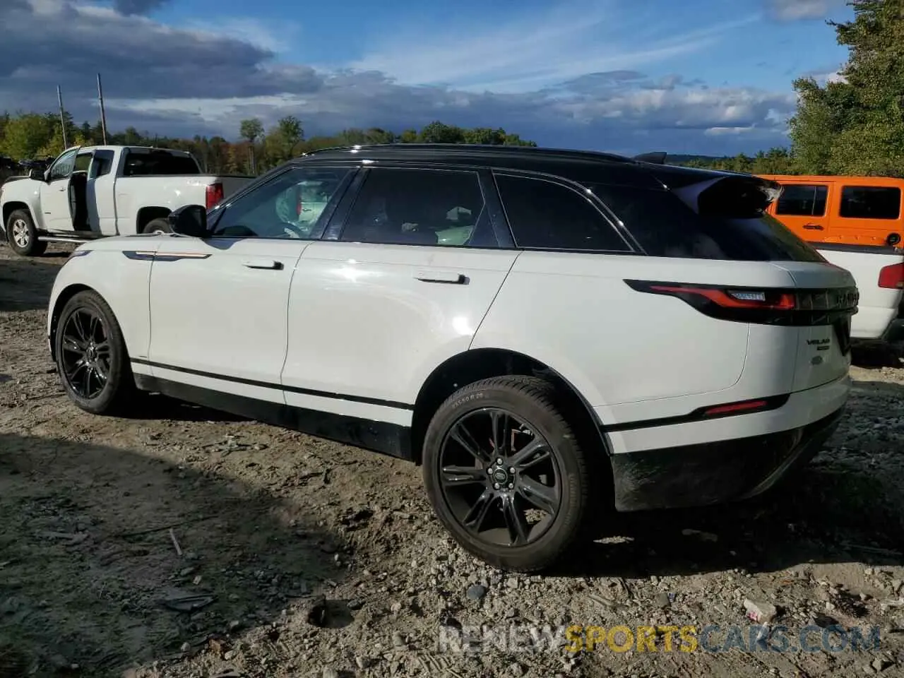 2 Photograph of a damaged car SALYK2EX7LA286113 LAND ROVER RANGEROVER 2020