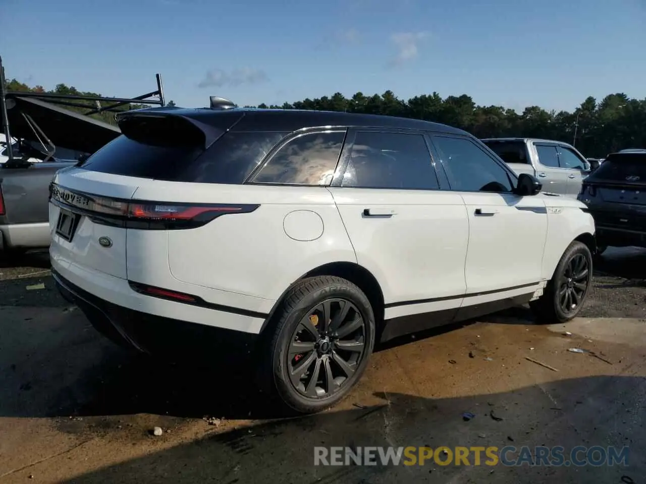 3 Photograph of a damaged car SALYK2EX8LA239298 LAND ROVER RANGEROVER 2020