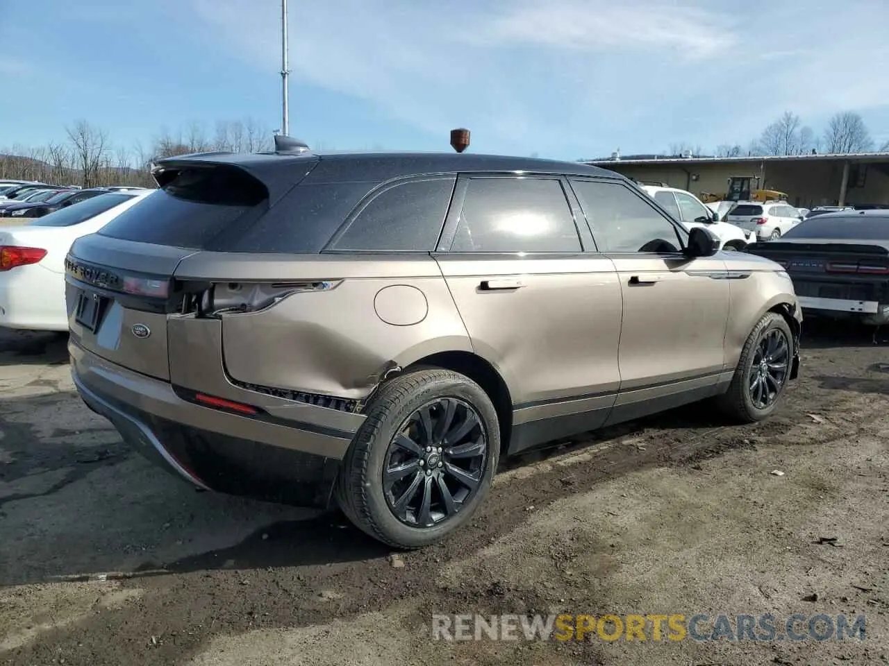 3 Photograph of a damaged car SALYK2EXXLA260654 LAND ROVER RANGEROVER 2020