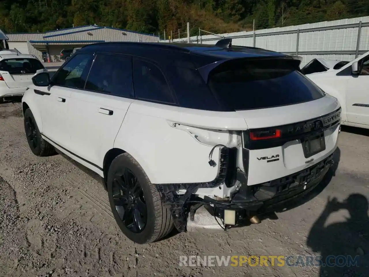 3 Photograph of a damaged car SALYK2EXXLA280645 LAND ROVER RANGEROVER 2020