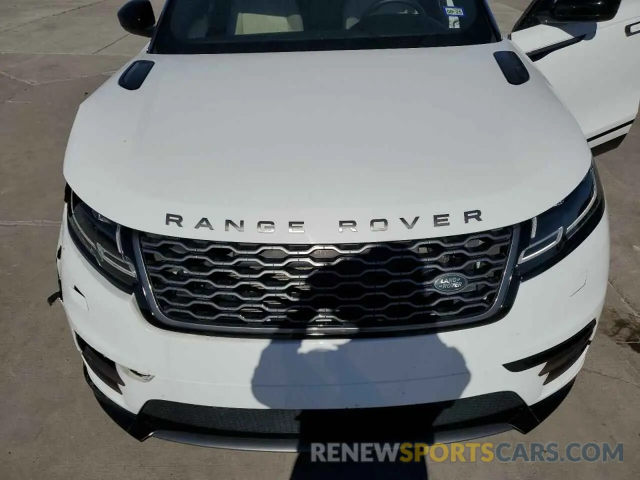 12 Photograph of a damaged car SALYK2EXXLA285666 LAND ROVER RANGEROVER 2020