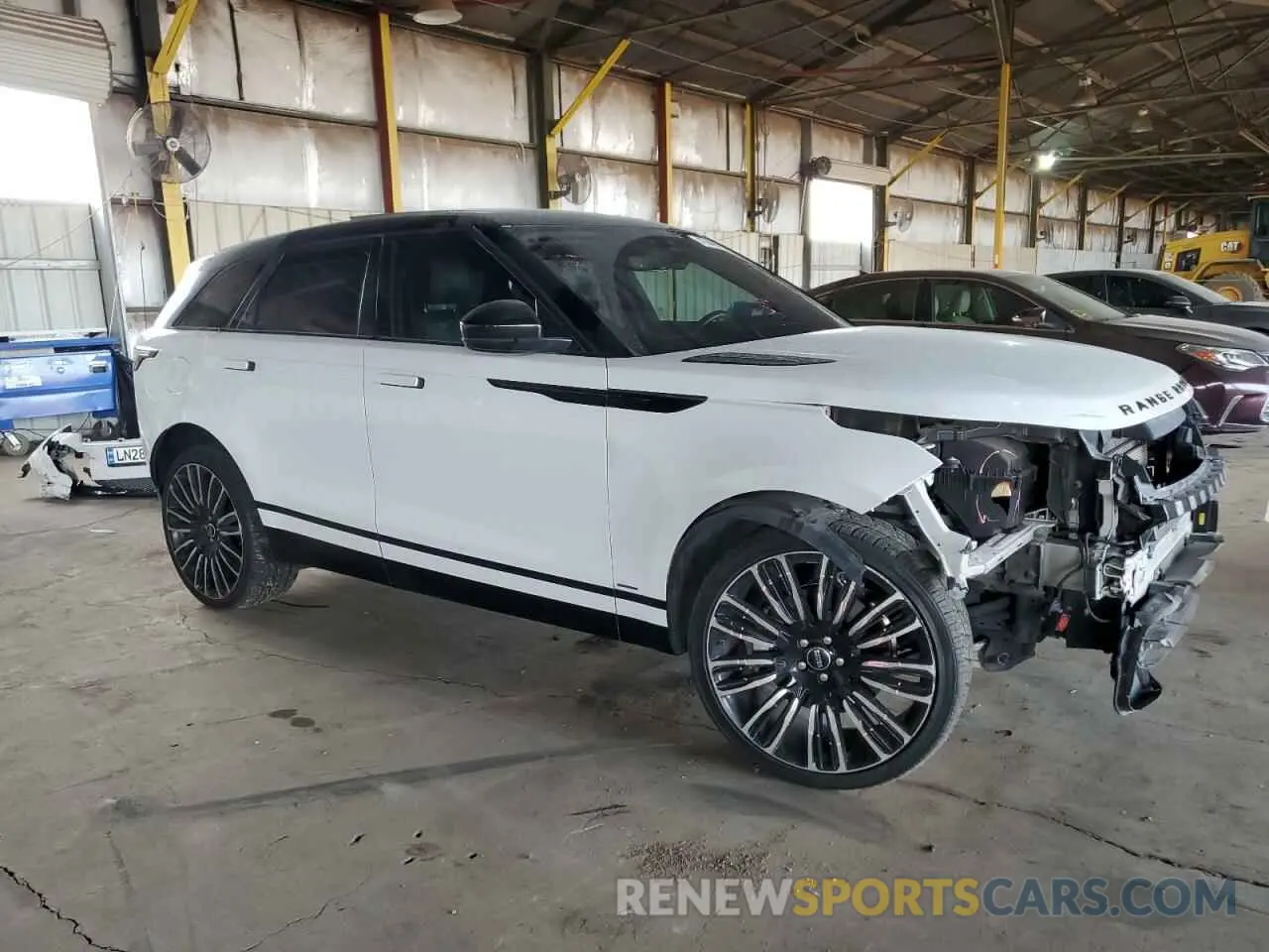 4 Photograph of a damaged car SALYK2FV1LA291014 LAND ROVER RANGEROVER 2020