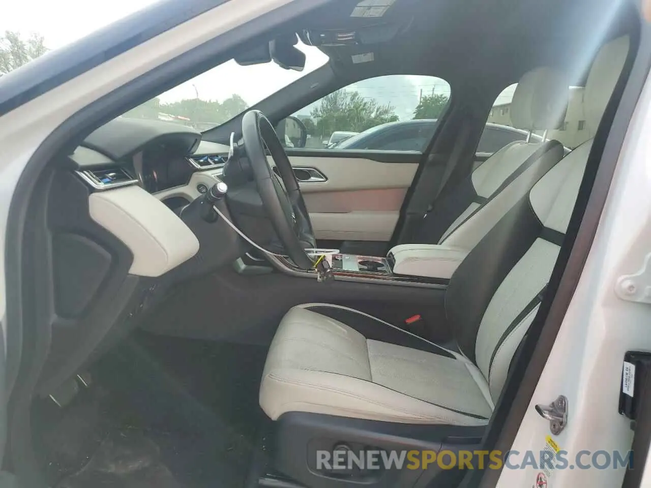 7 Photograph of a damaged car SALYK2FV4LA292688 LAND ROVER RANGEROVER 2020