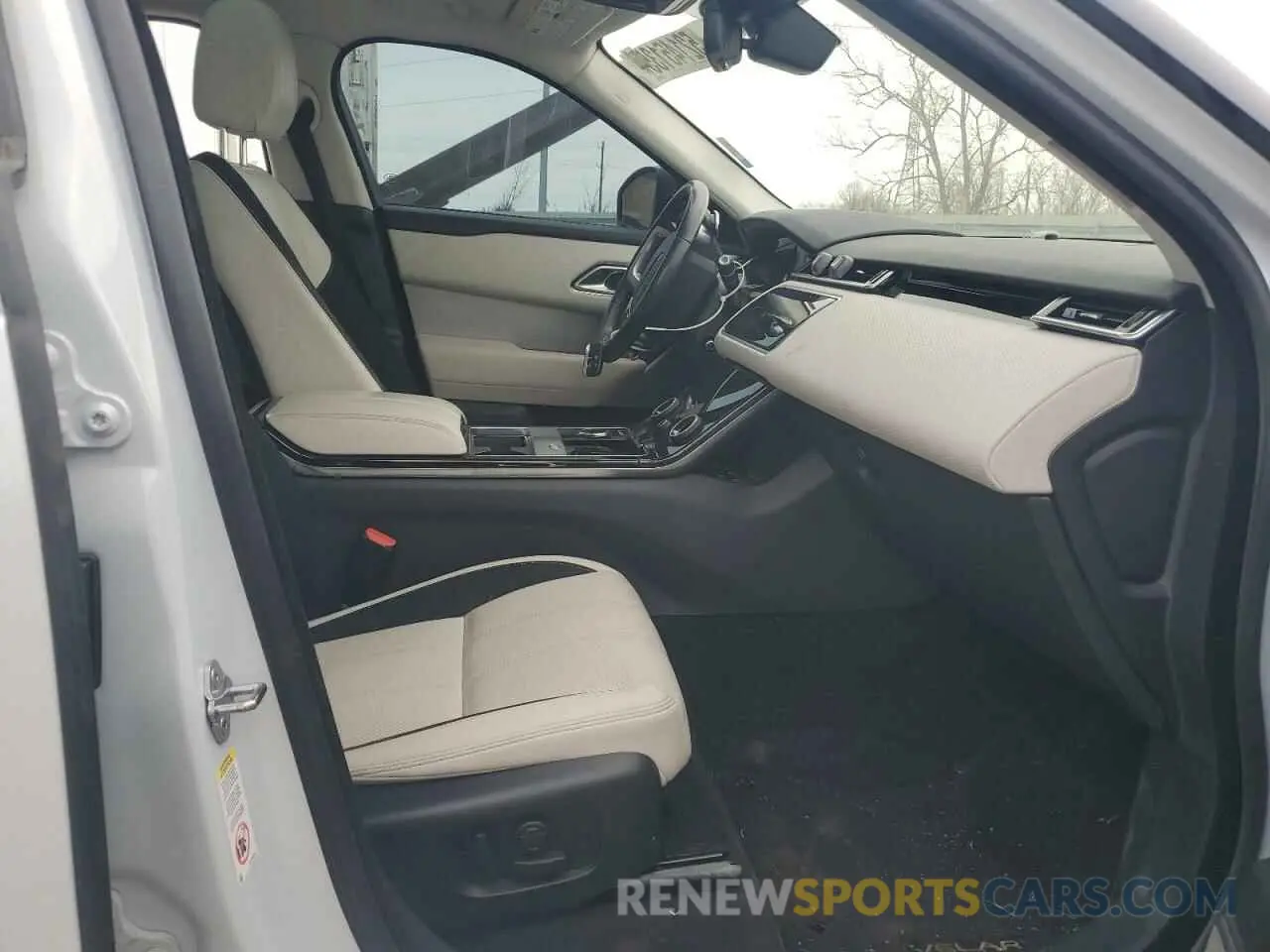 7 Photograph of a damaged car SALYK2FV7LA239192 LAND ROVER RANGEROVER 2020