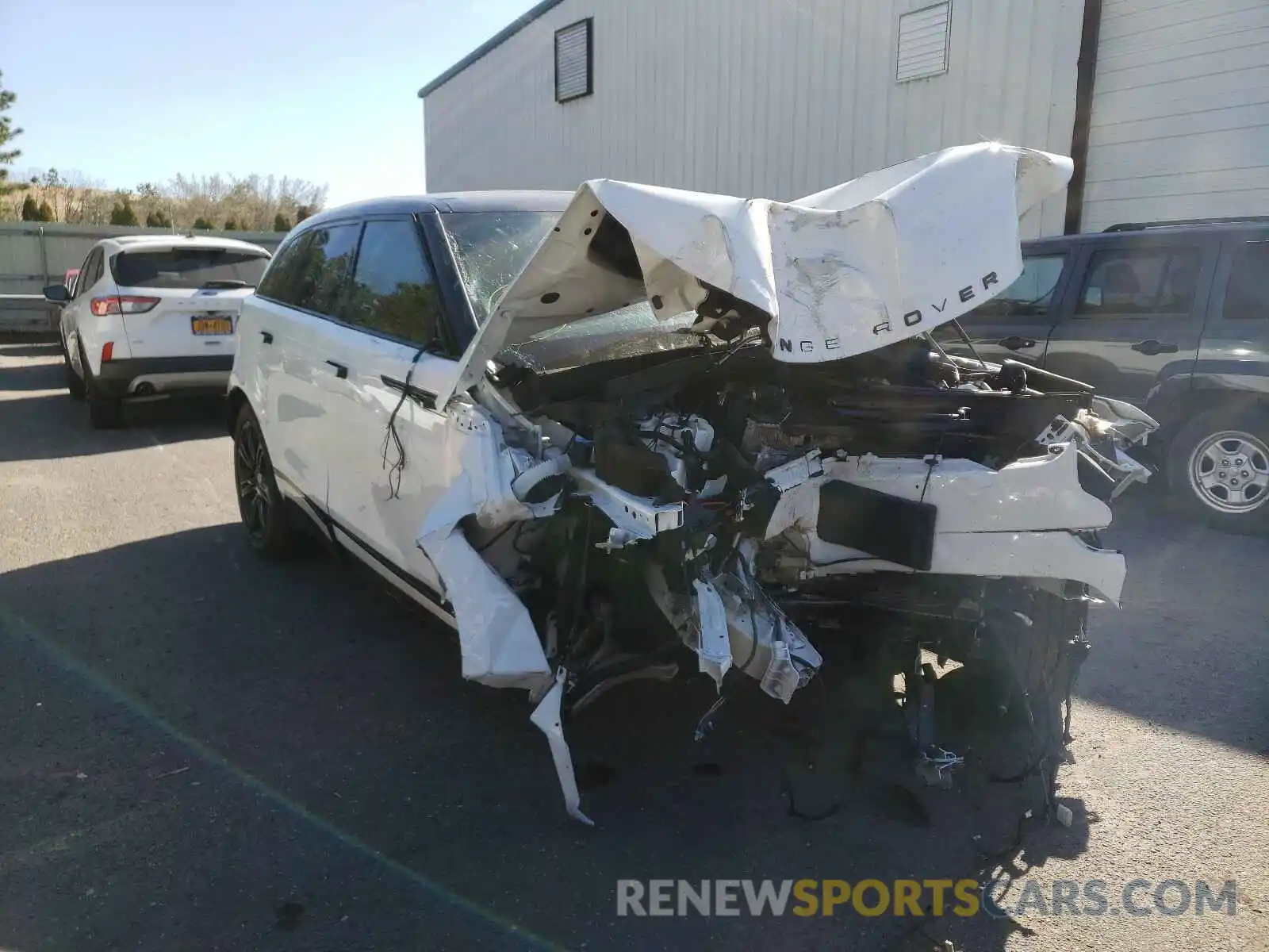 1 Photograph of a damaged car SALYK2FV8LA241095 LAND ROVER RANGEROVER 2020