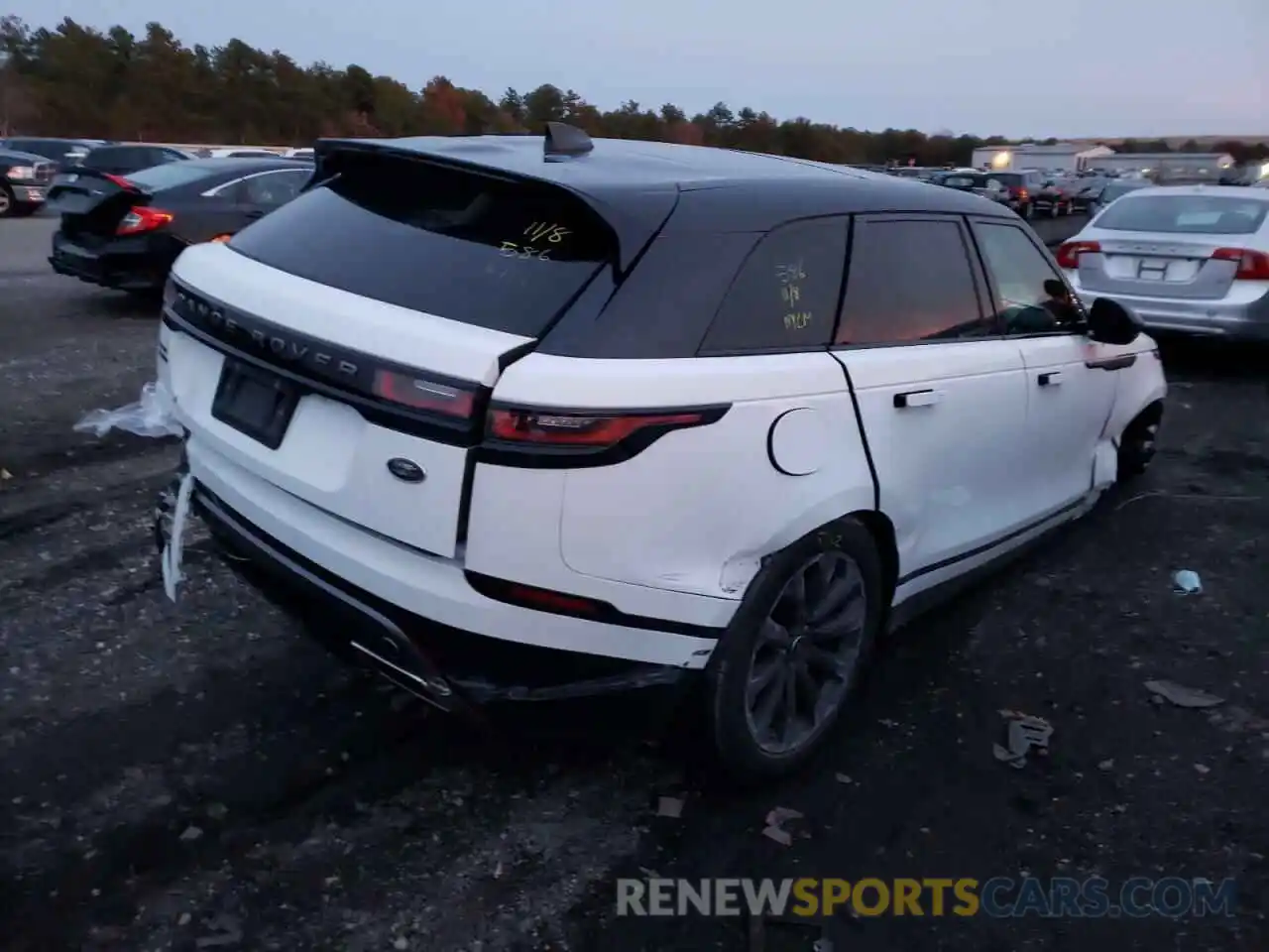 4 Photograph of a damaged car SALYK2FV9LA250260 LAND ROVER RANGEROVER 2020