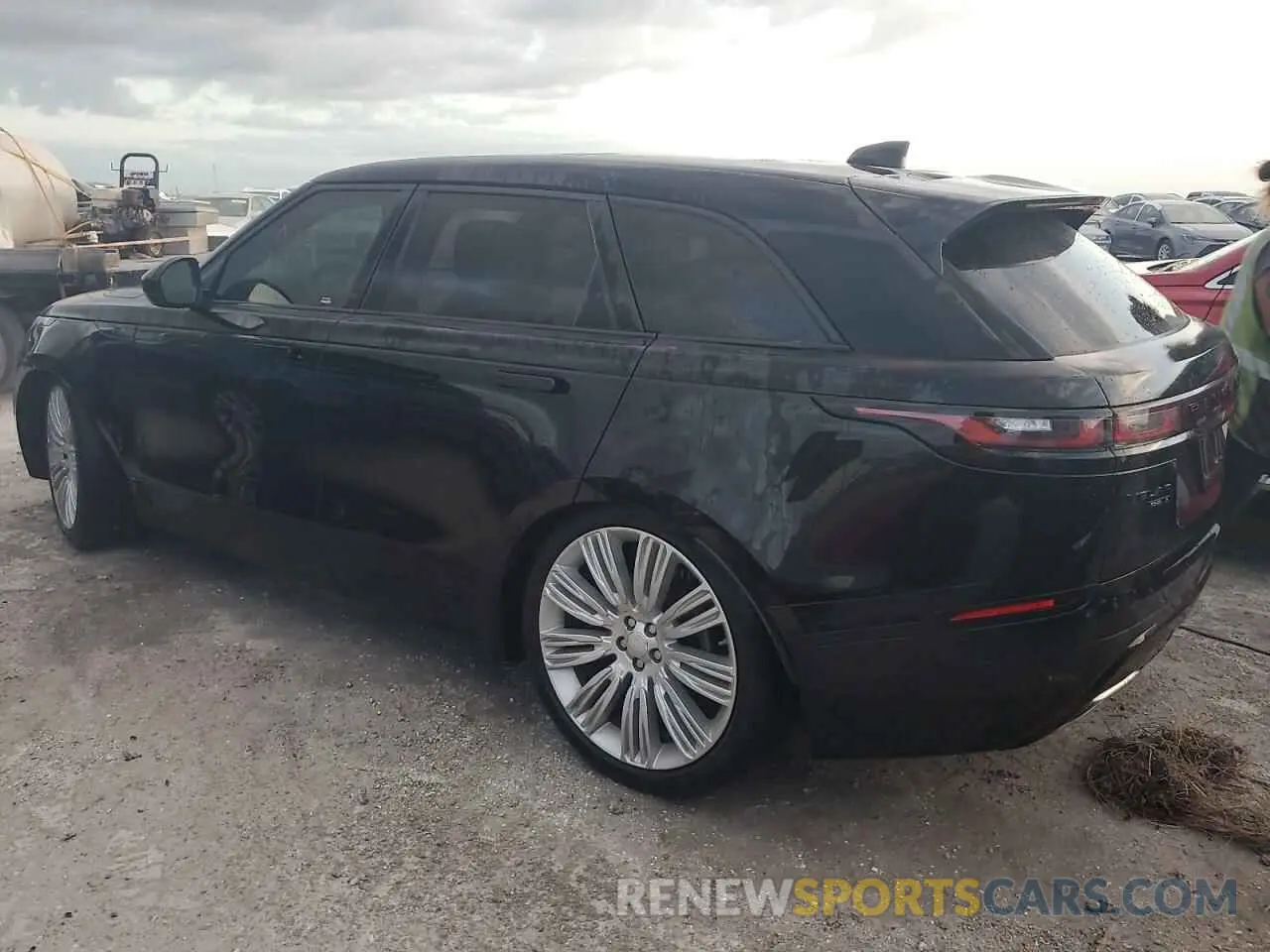2 Photograph of a damaged car SALYK2FV9LA254602 LAND ROVER RANGEROVER 2020