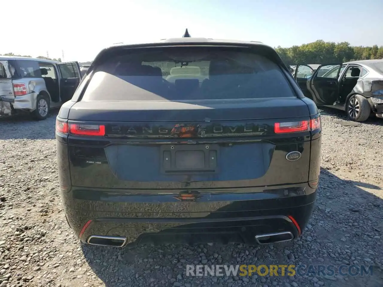 6 Photograph of a damaged car SALYM2EV4LA271822 LAND ROVER RANGEROVER 2020