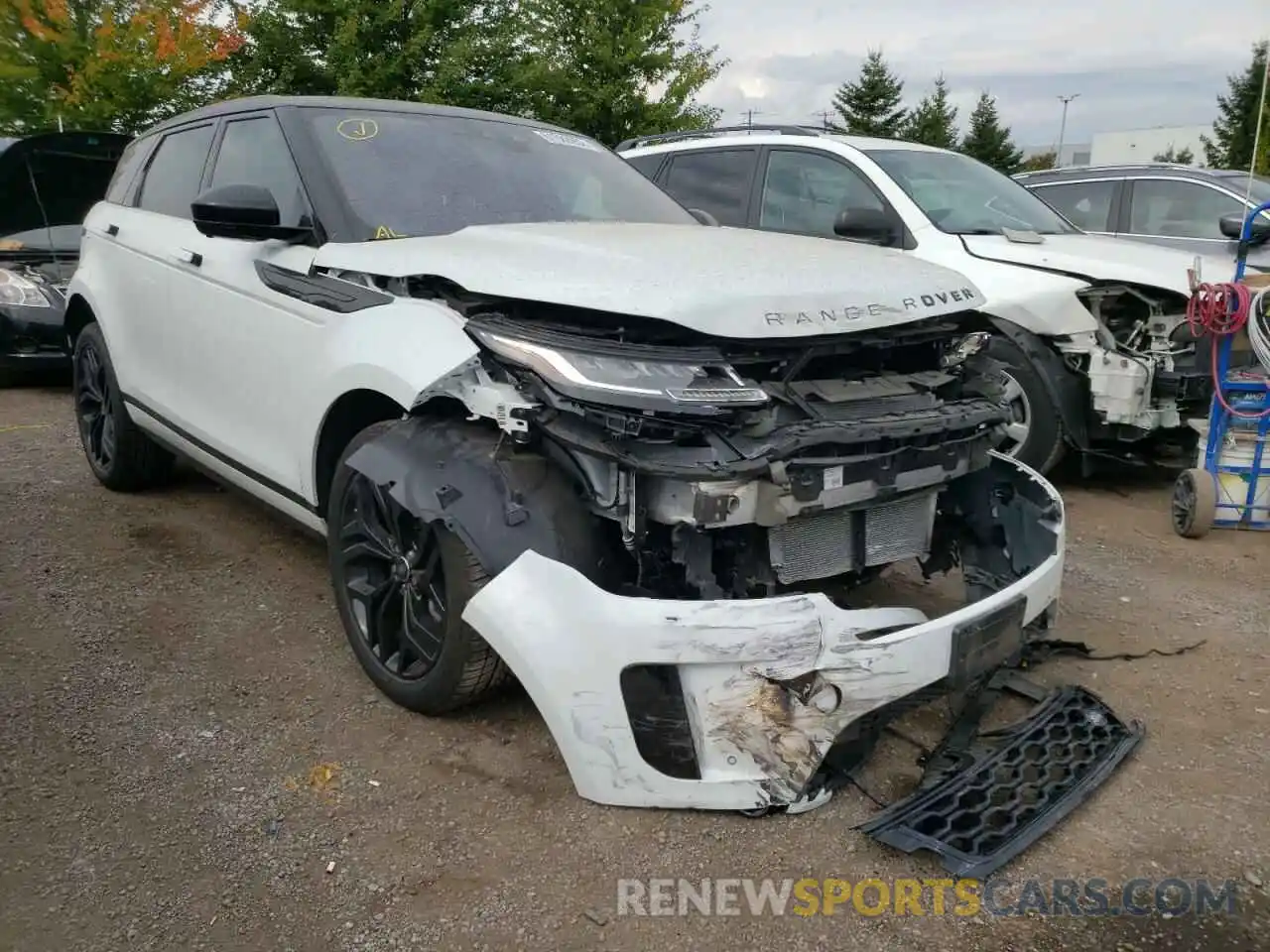 1 Photograph of a damaged car SALZJ2FX1LH093047 LAND ROVER RANGEROVER 2020