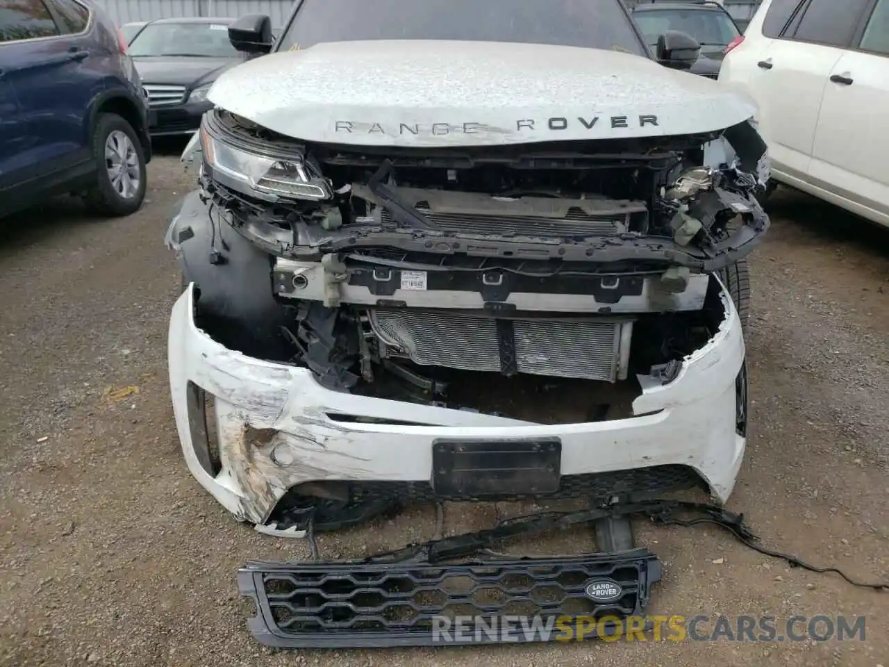 9 Photograph of a damaged car SALZJ2FX1LH093047 LAND ROVER RANGEROVER 2020