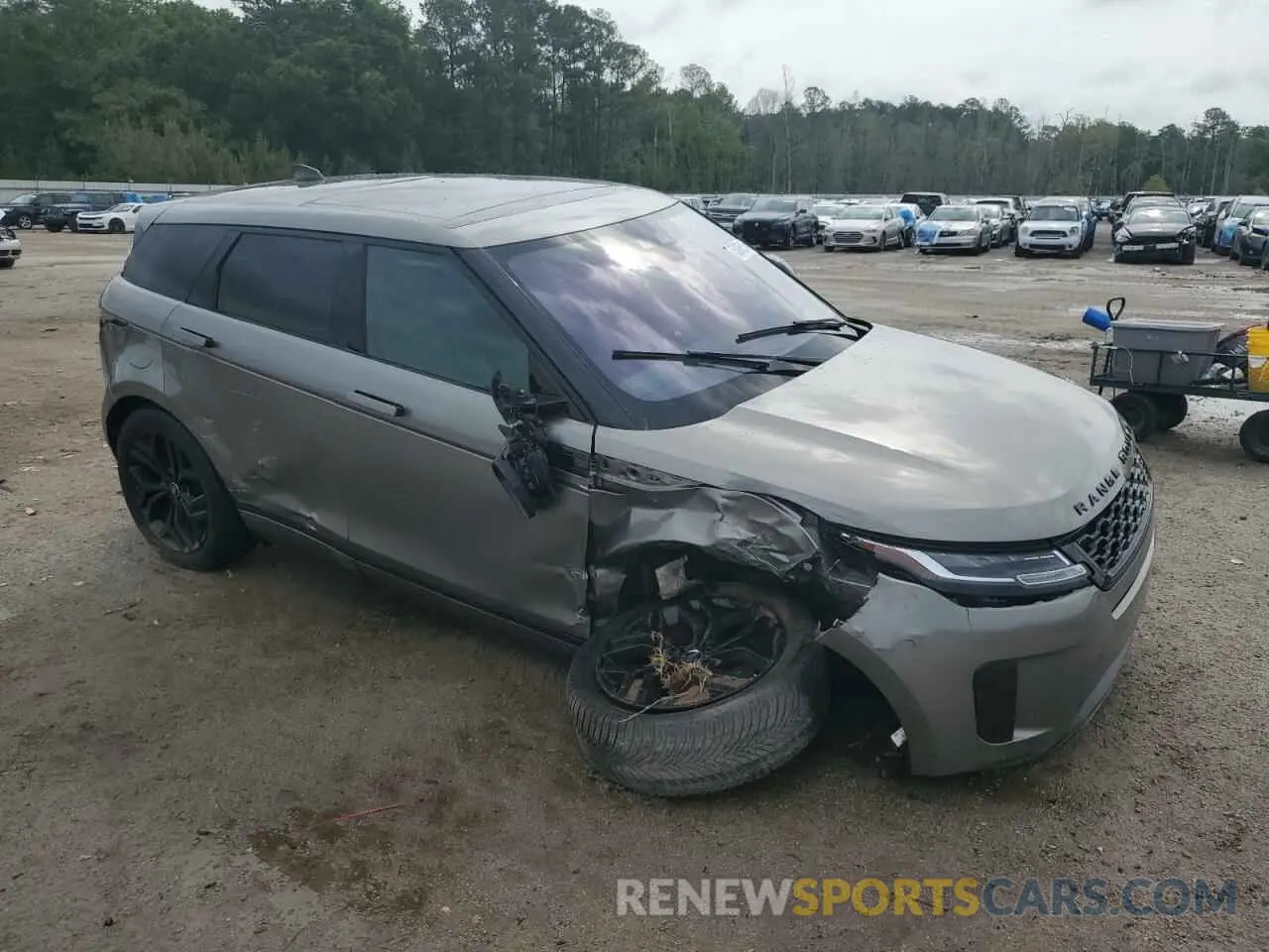 4 Photograph of a damaged car SALZJ2FX1LH117198 LAND ROVER RANGEROVER 2020