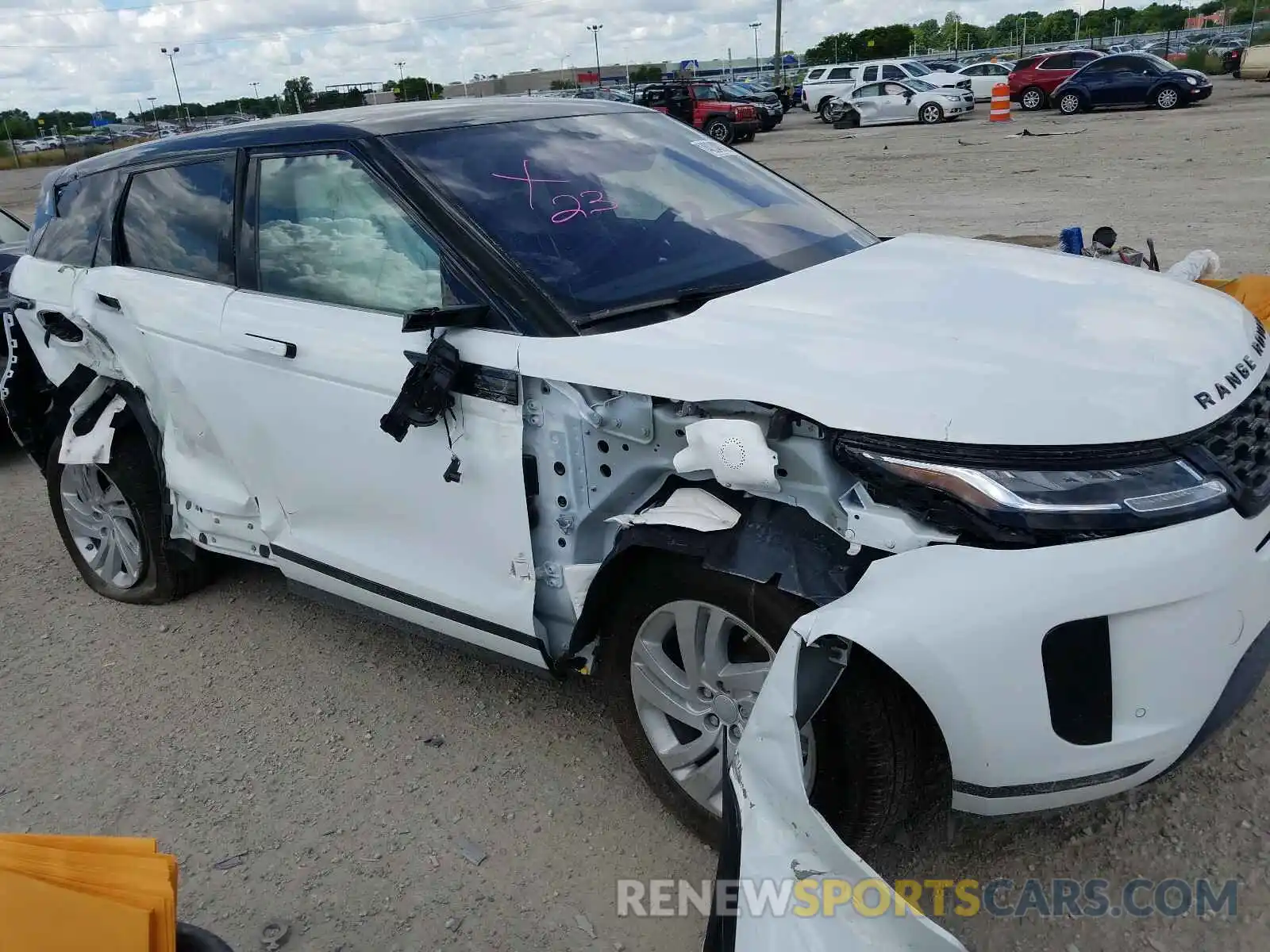 9 Photograph of a damaged car SALZJ2FX2LH083840 LAND ROVER RANGEROVER 2020