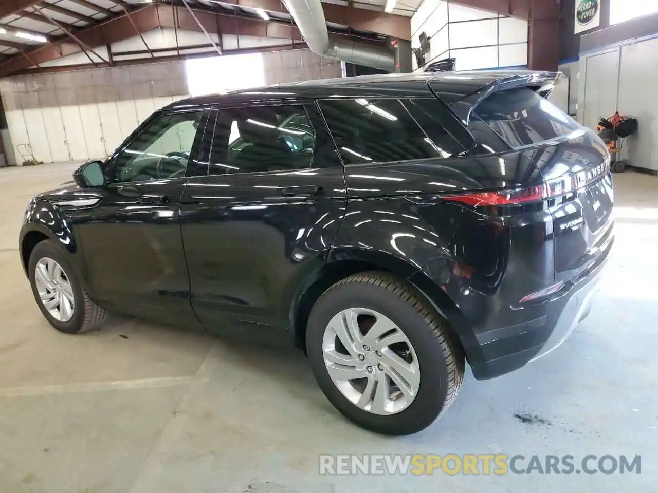 2 Photograph of a damaged car SALZJ2FX3LH030967 LAND ROVER RANGEROVER 2020