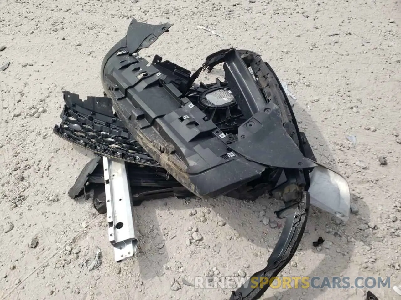 13 Photograph of a damaged car SALZJ2FX3LH055125 LAND ROVER RANGEROVER 2020