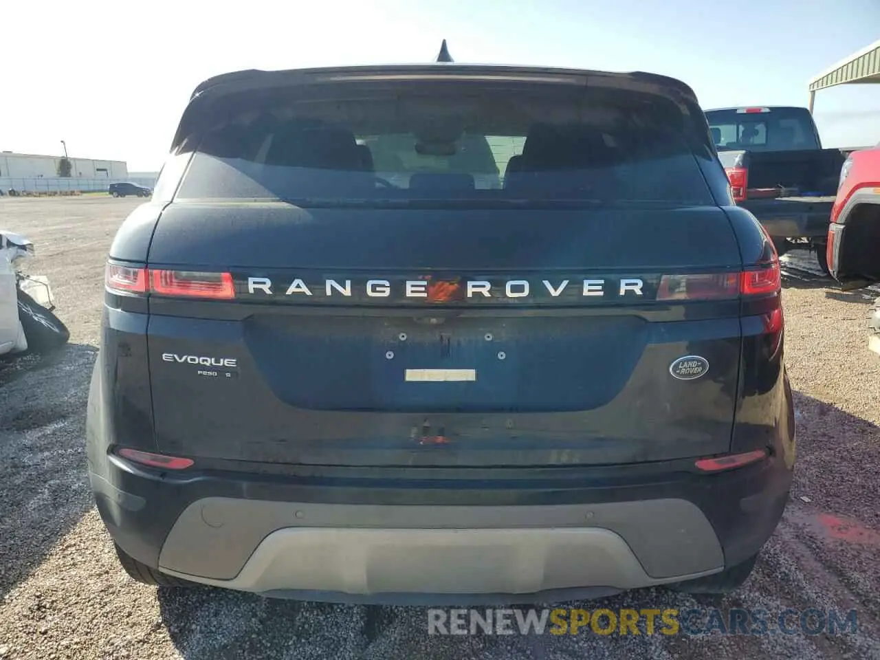 6 Photograph of a damaged car SALZJ2FX4LH074301 LAND ROVER RANGEROVER 2020