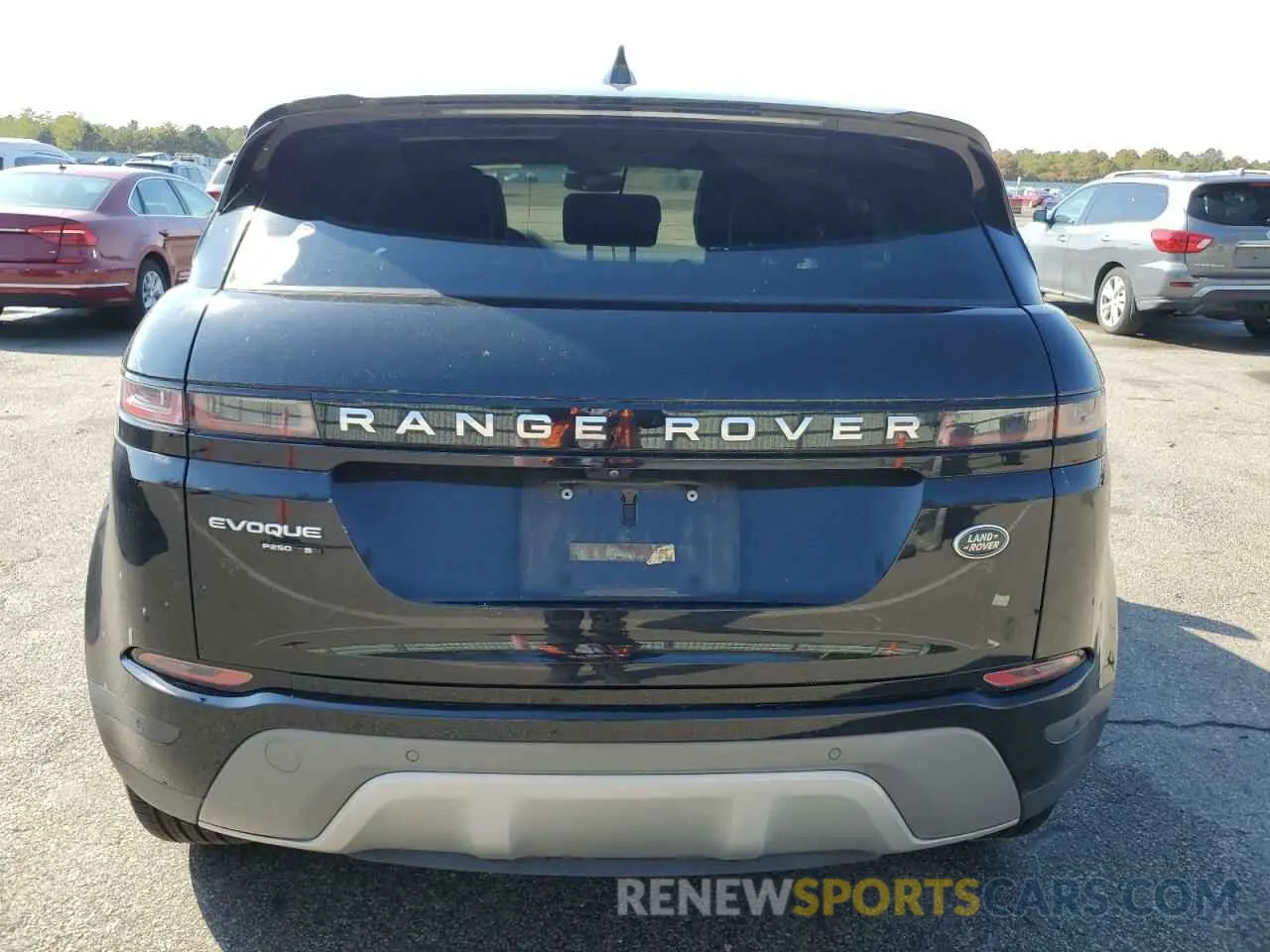 6 Photograph of a damaged car SALZJ2FX5LH008100 LAND ROVER RANGEROVER 2020