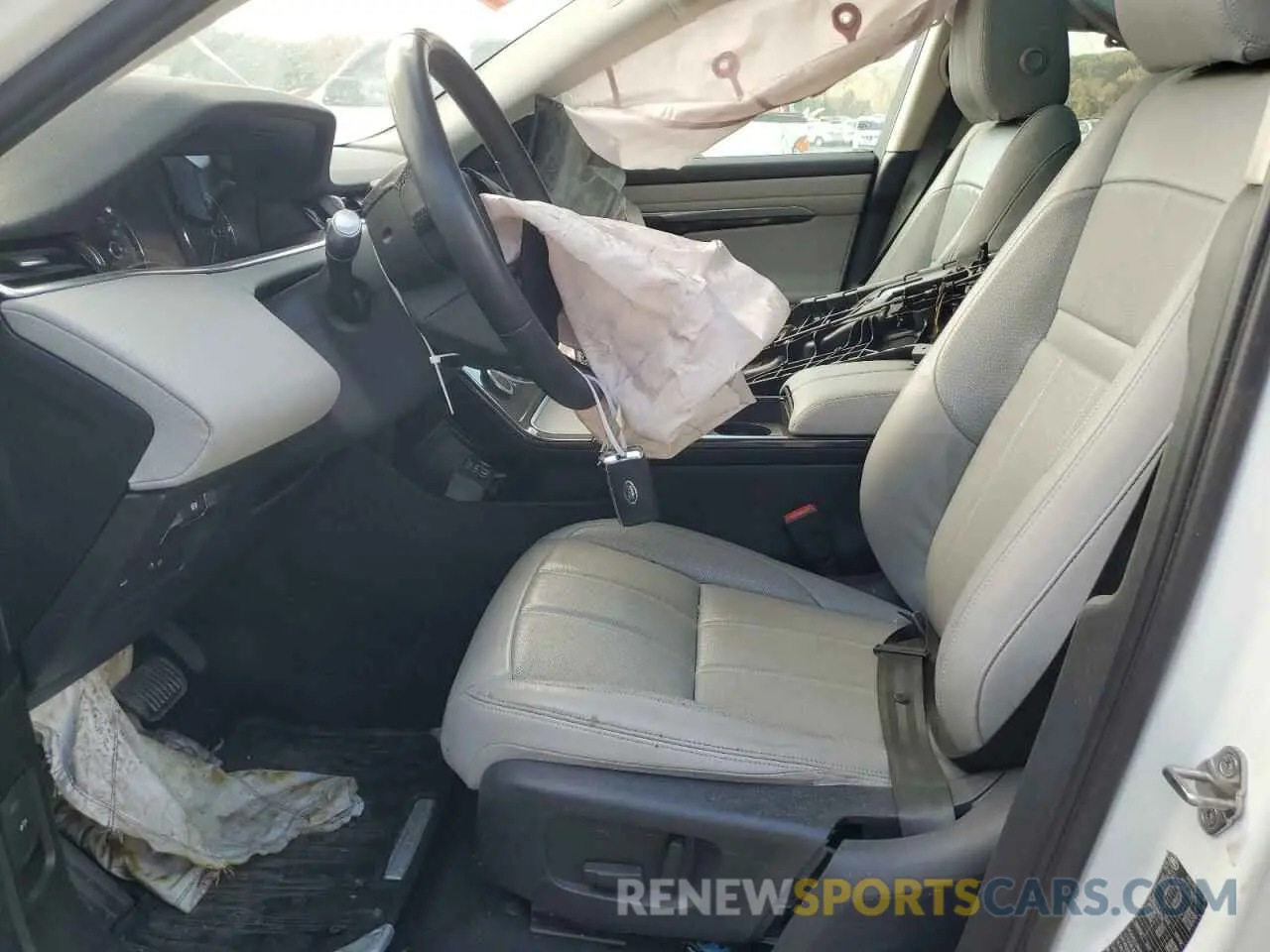 7 Photograph of a damaged car SALZJ2FX7LH049148 LAND ROVER RANGEROVER 2020